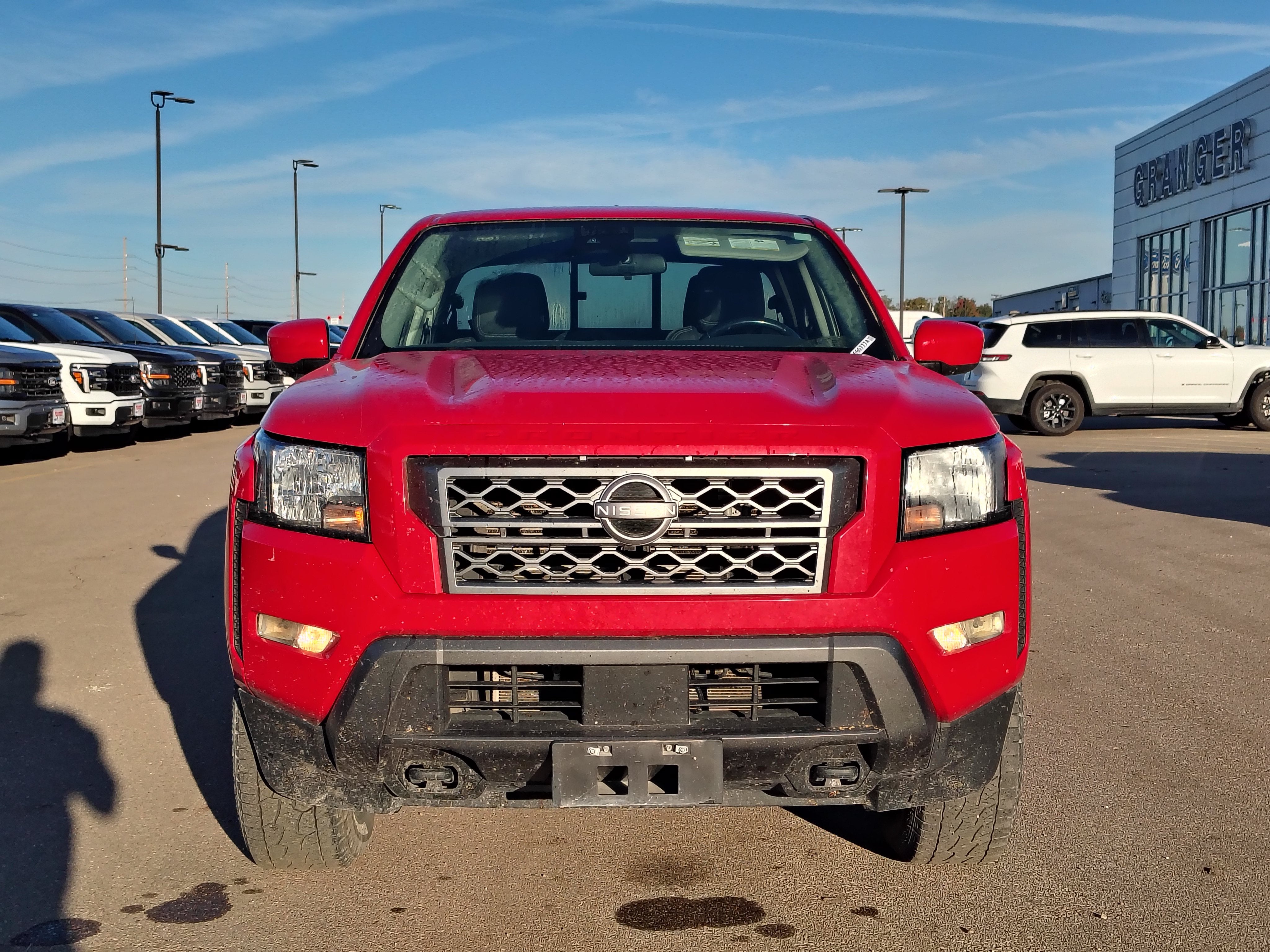 2022 Nissan Frontier SV