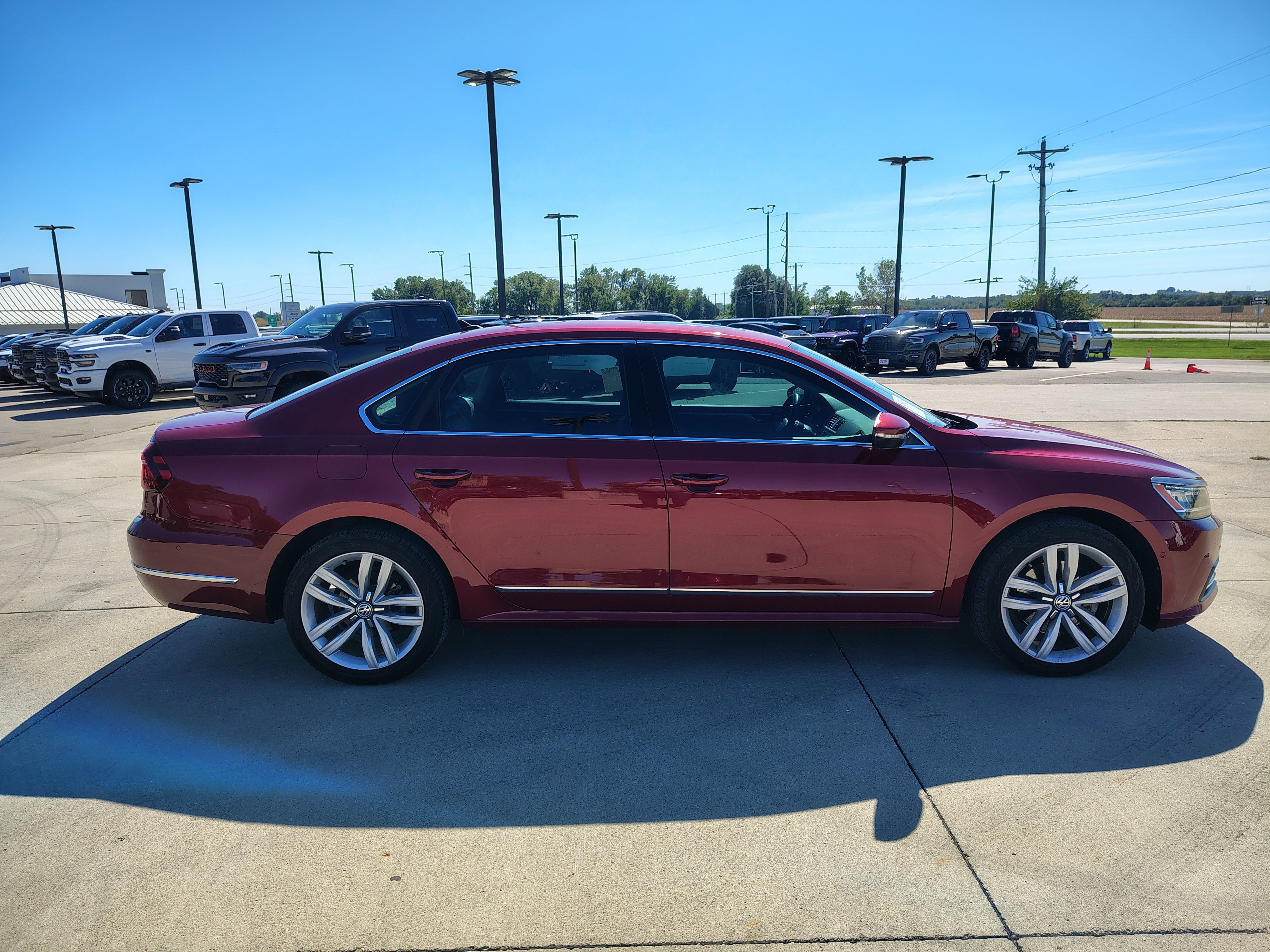 2017 Volkswagen Passat 1.8T SEL Premium