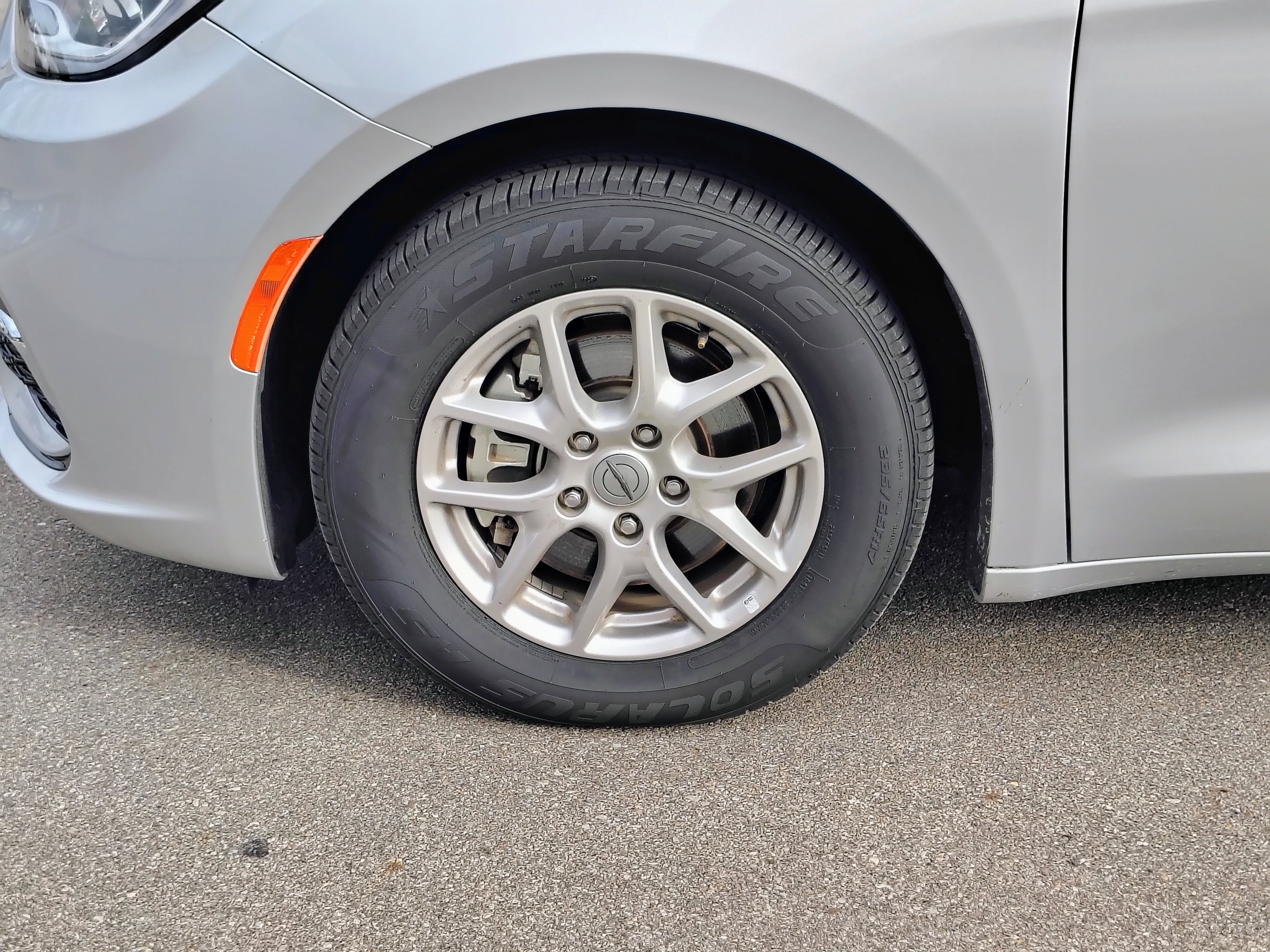 2024 Chrysler Pacifica Touring L