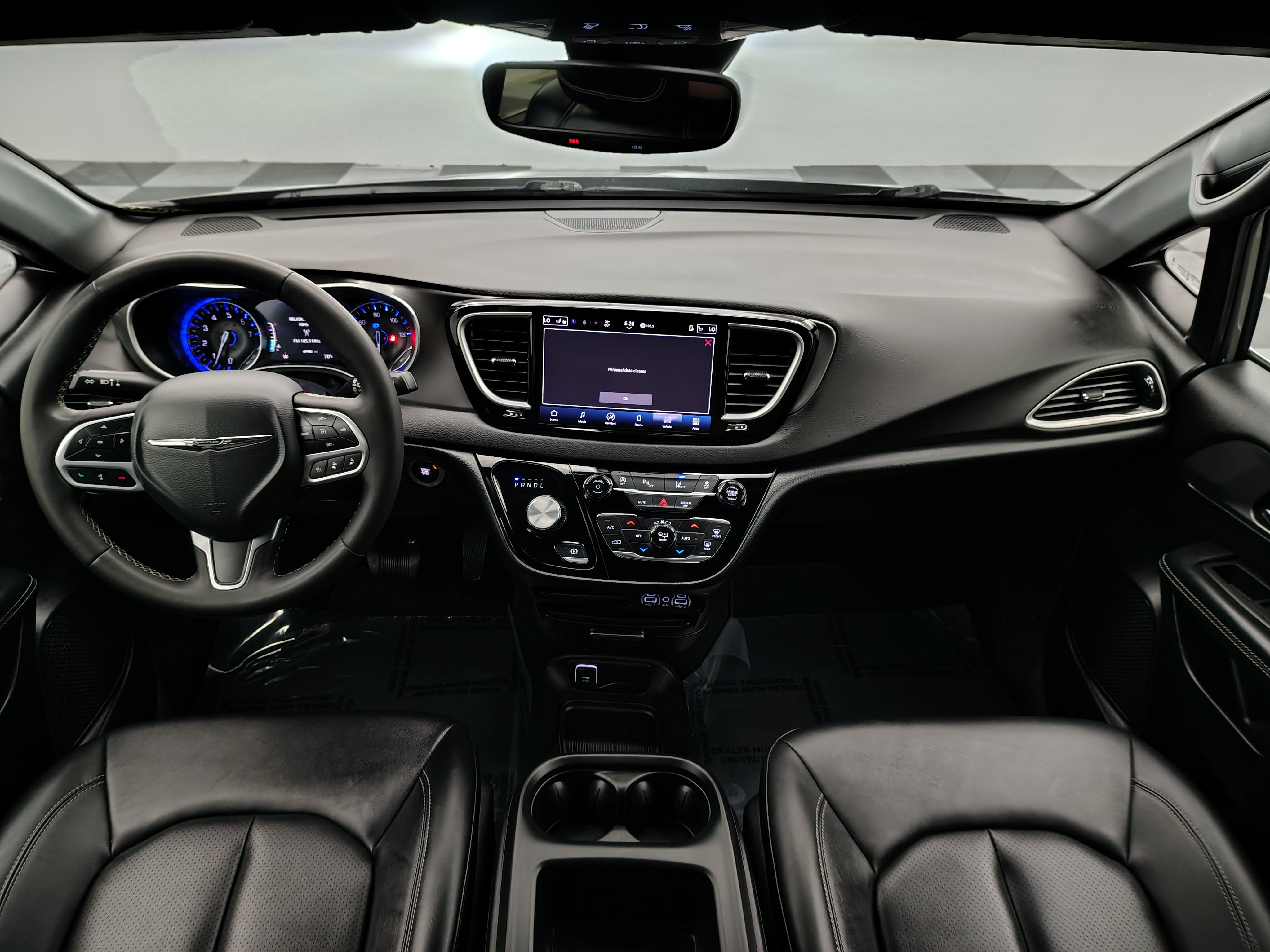 2025 Chrysler Pacifica Select