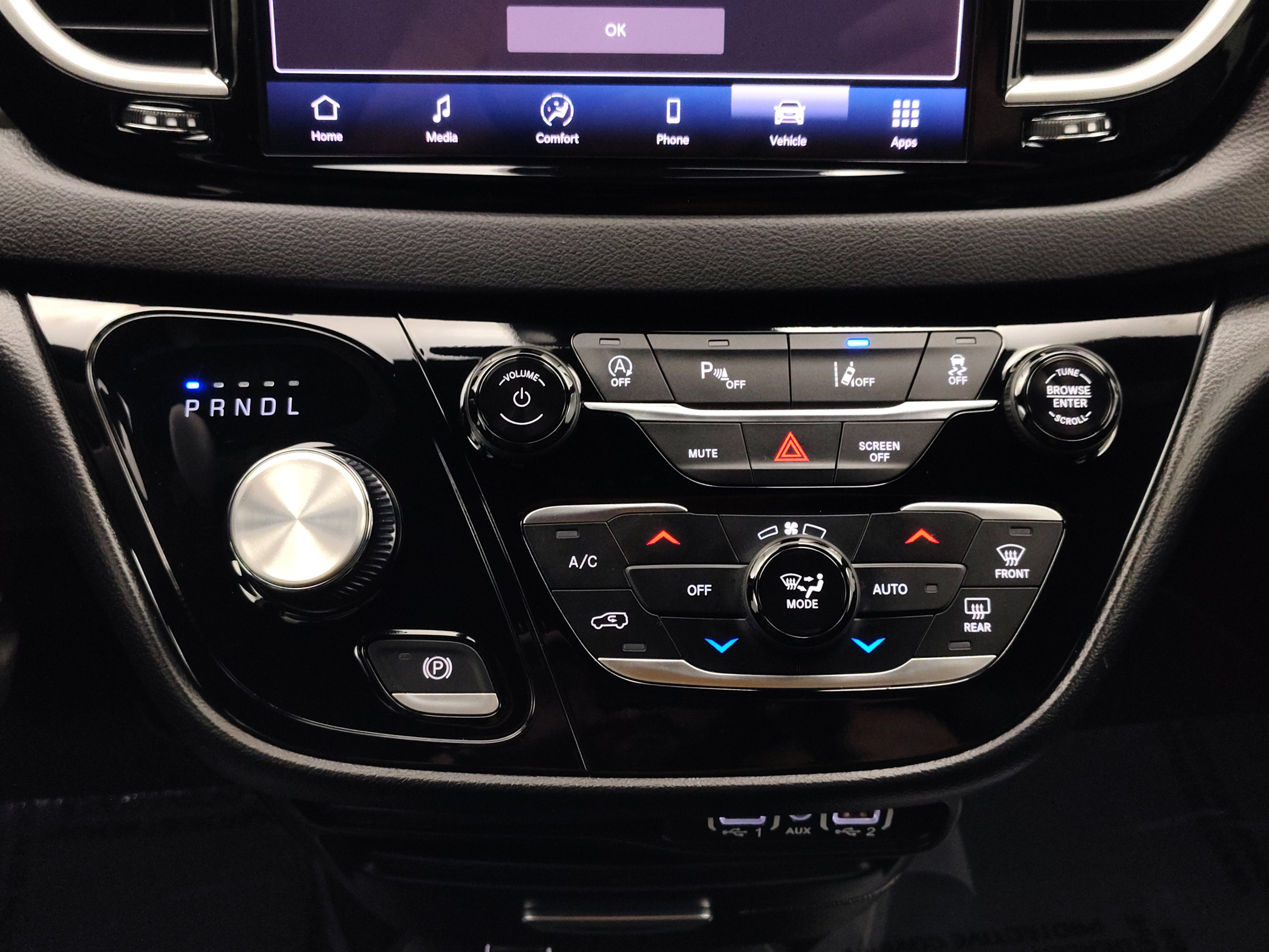 2025 Chrysler Pacifica Select
