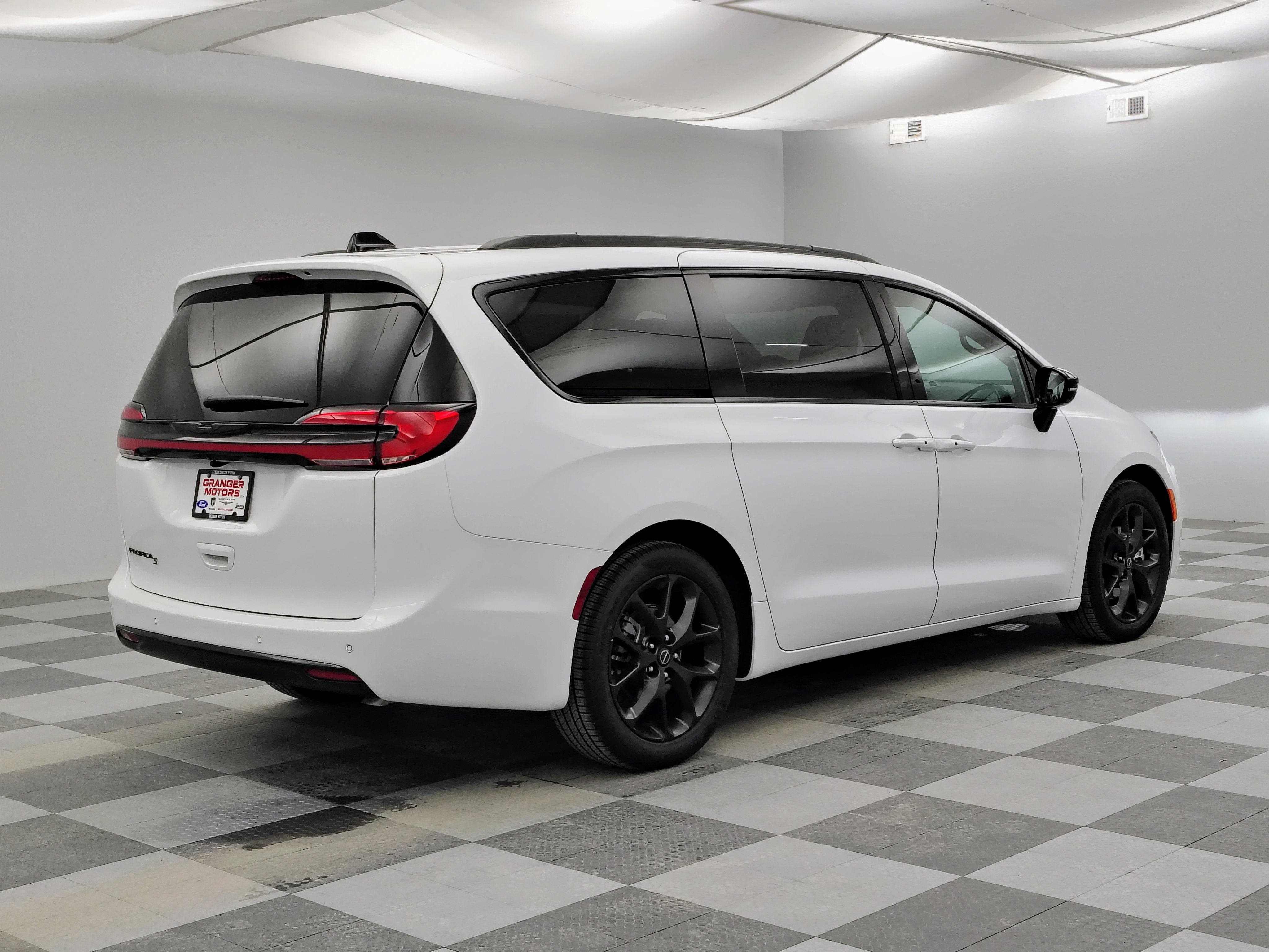 2026 Chrysler Pacifica PACIFICA SELECT