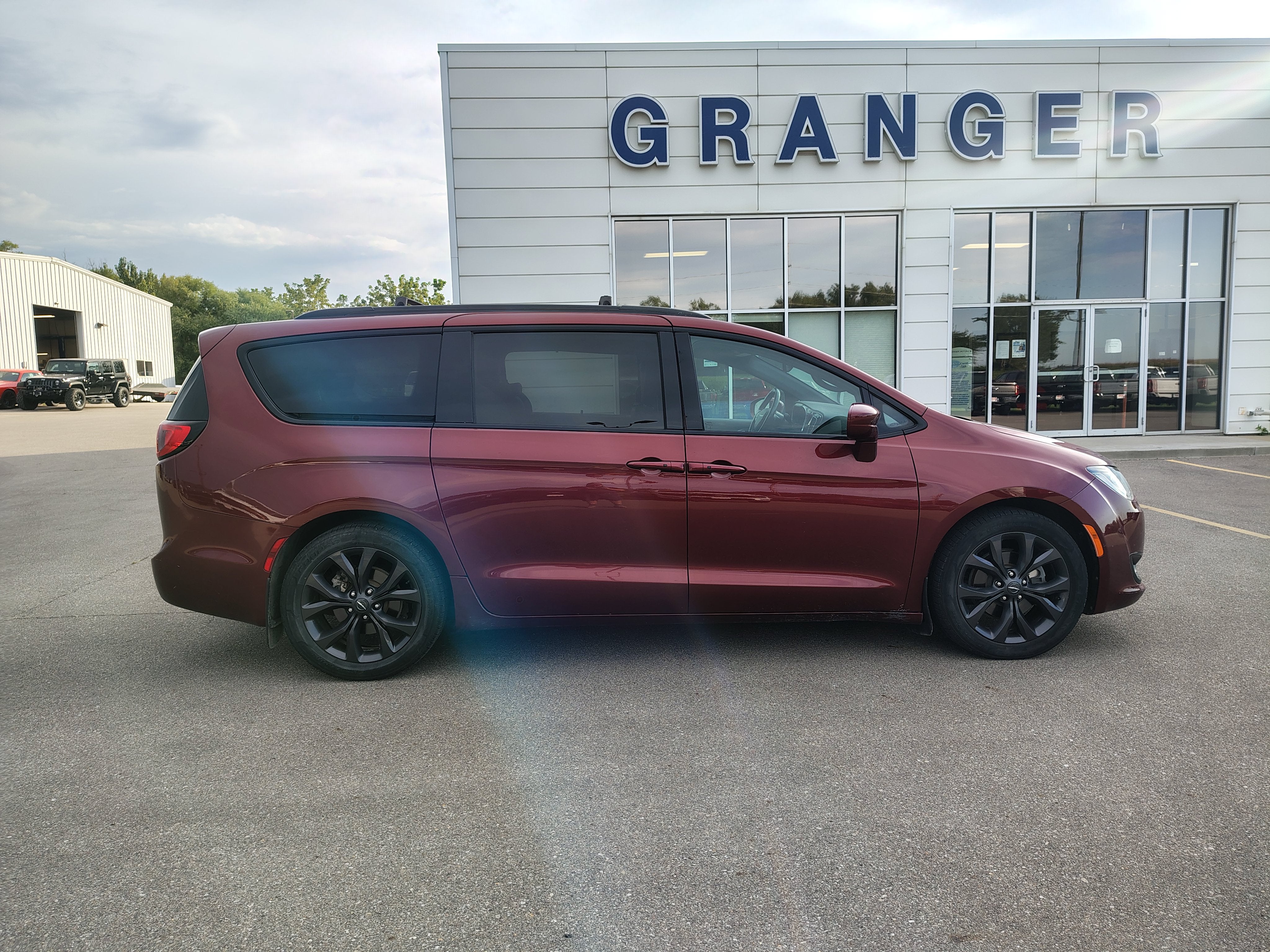 2019 Chrysler Pacifica Touring L