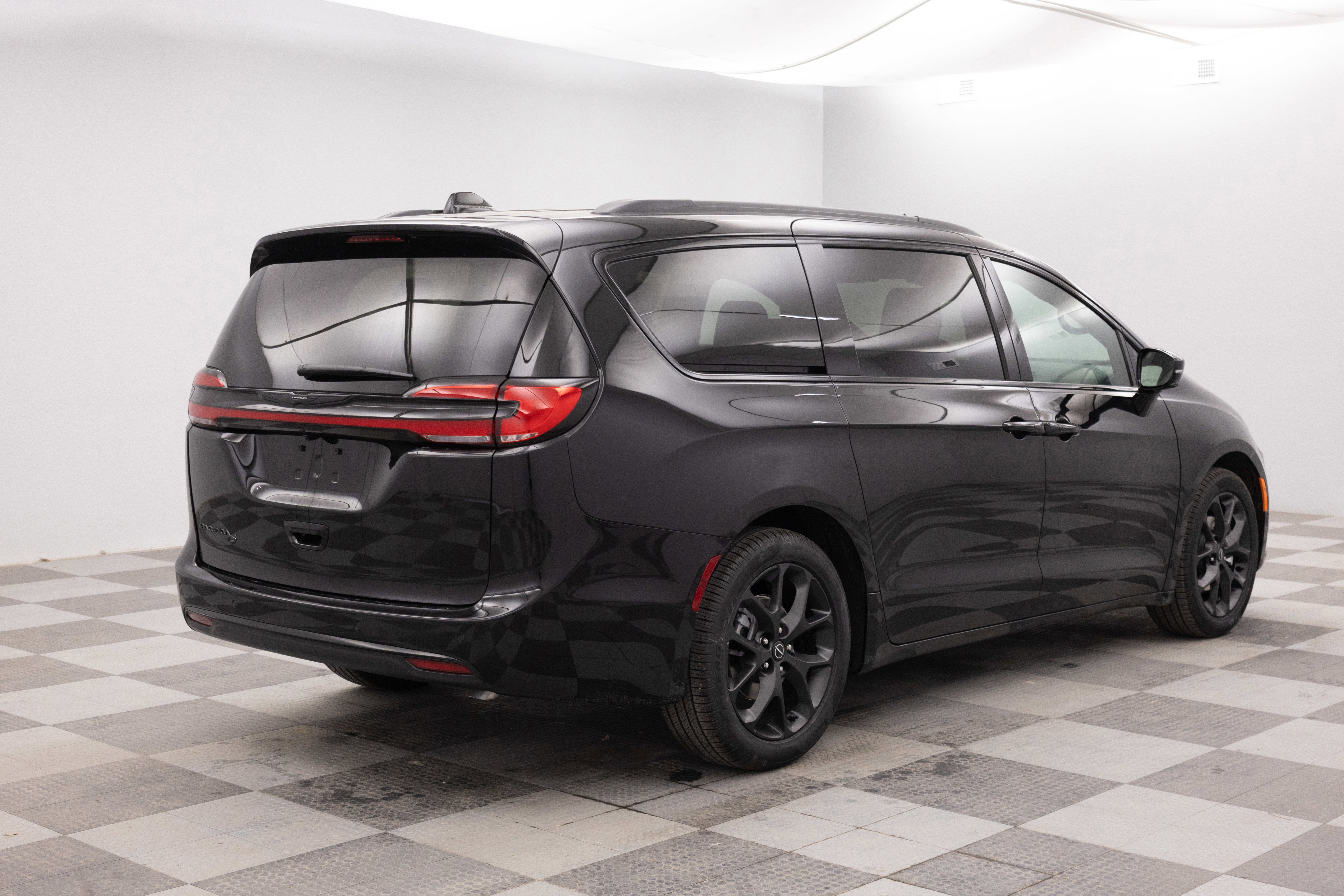 2026 Chrysler Pacifica PACIFICA SELECT