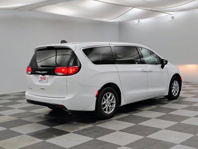 2026 Chrysler Voyager VOYAGER LX