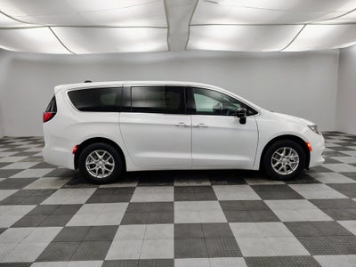 2026 Chrysler Voyager VOYAGER LX