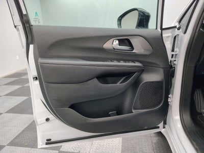 2026 Chrysler Voyager VOYAGER LX