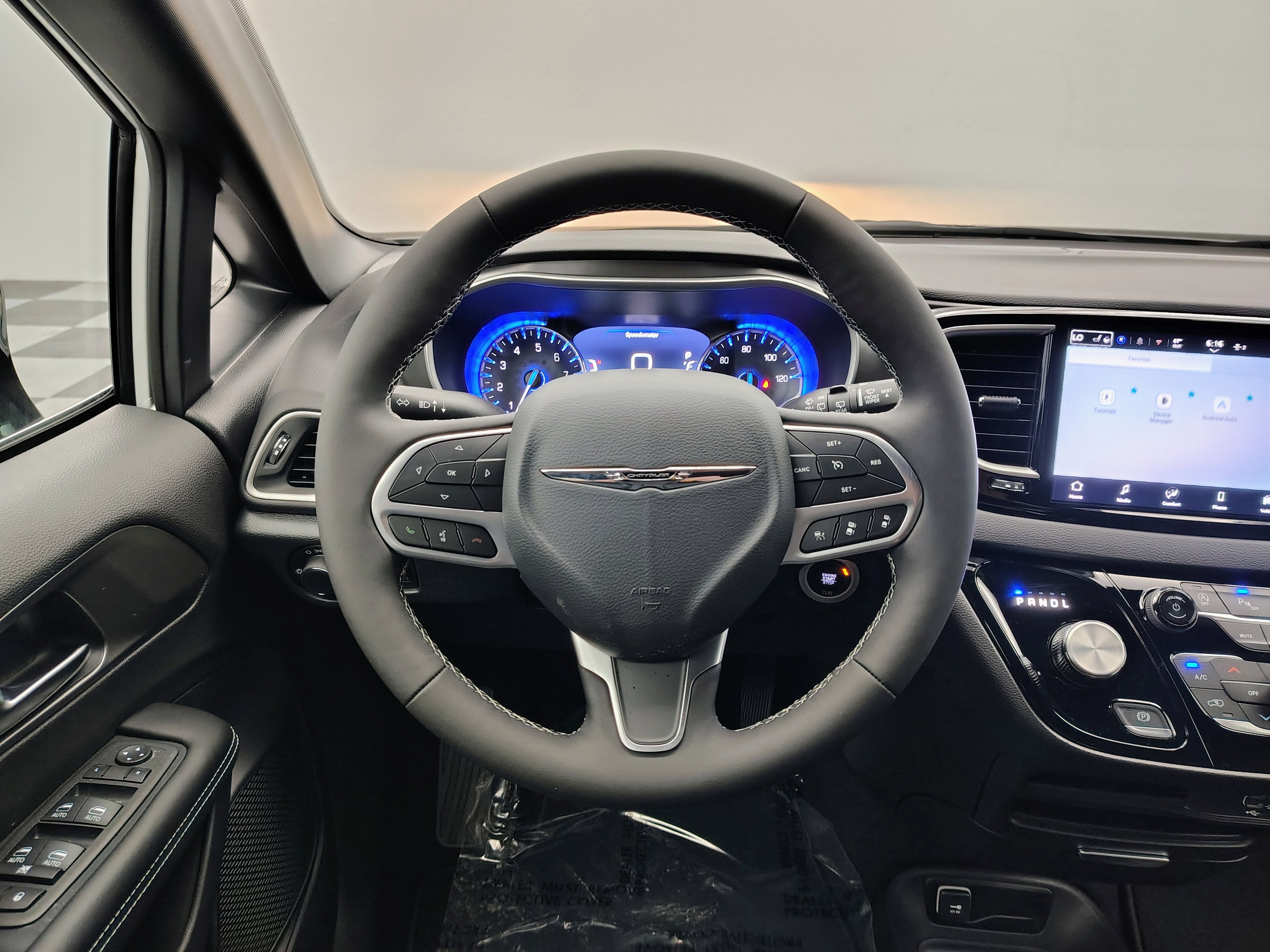 2026 Chrysler Voyager VOYAGER LX
