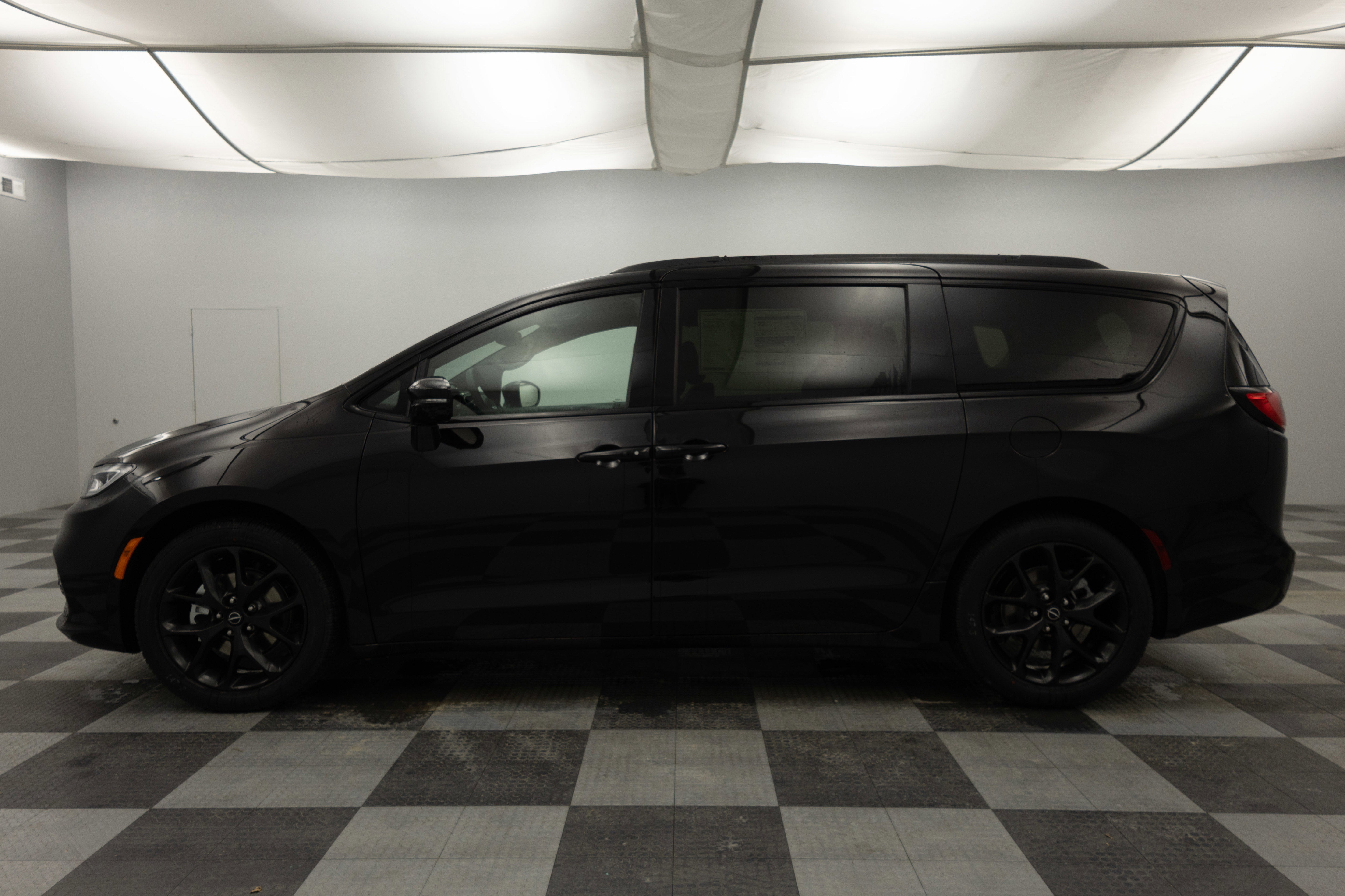 2026 Chrysler Pacifica PACIFICA LIMITED