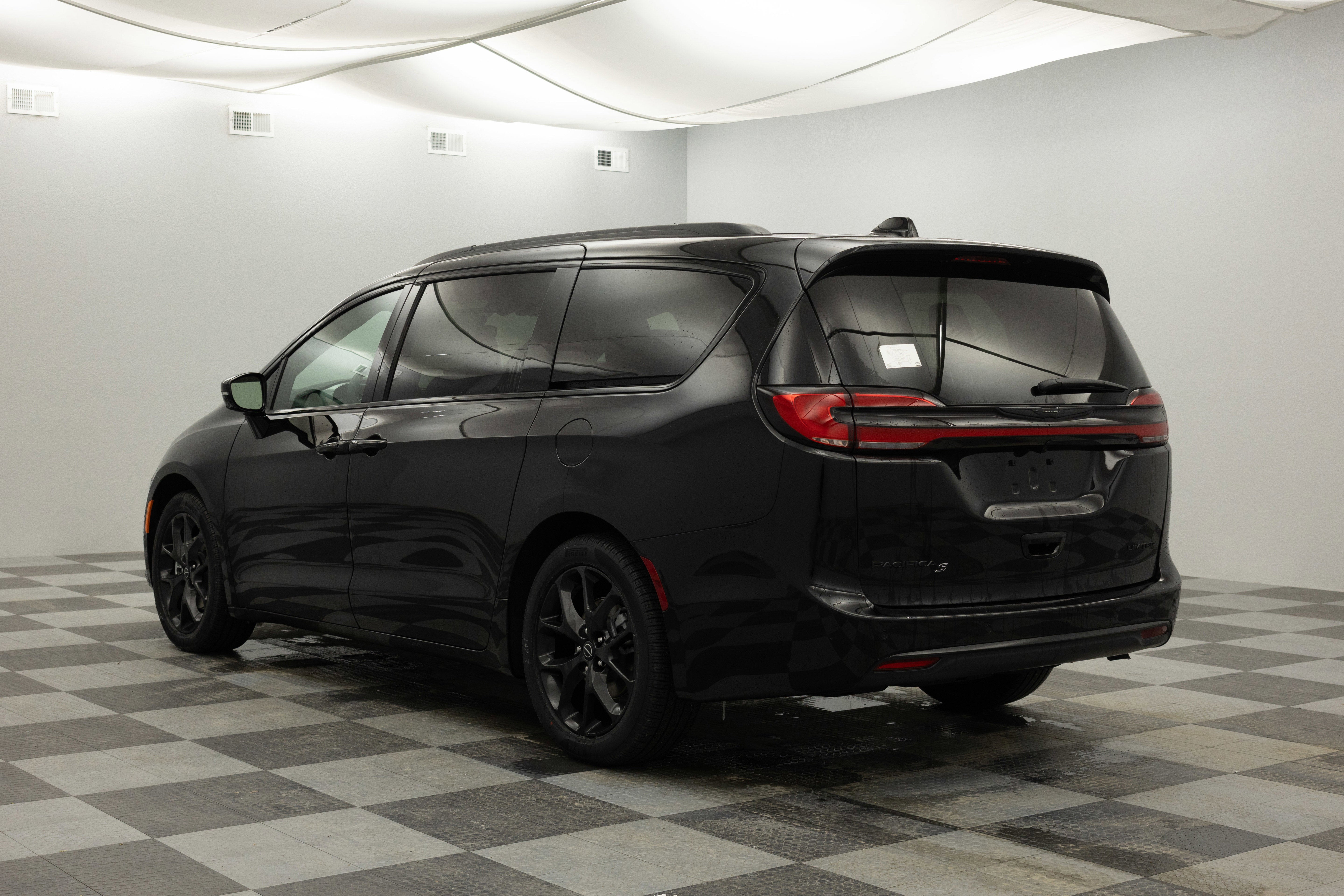 2026 Chrysler Pacifica PACIFICA LIMITED