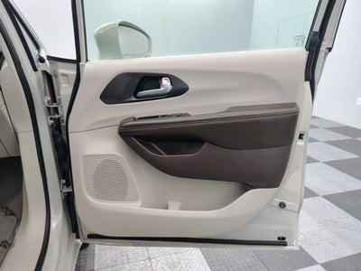 2021 Chrysler Pacifica Hybrid Touring L