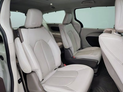 2021 Chrysler Pacifica Hybrid Touring L