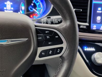 2021 Chrysler Pacifica Hybrid Touring L