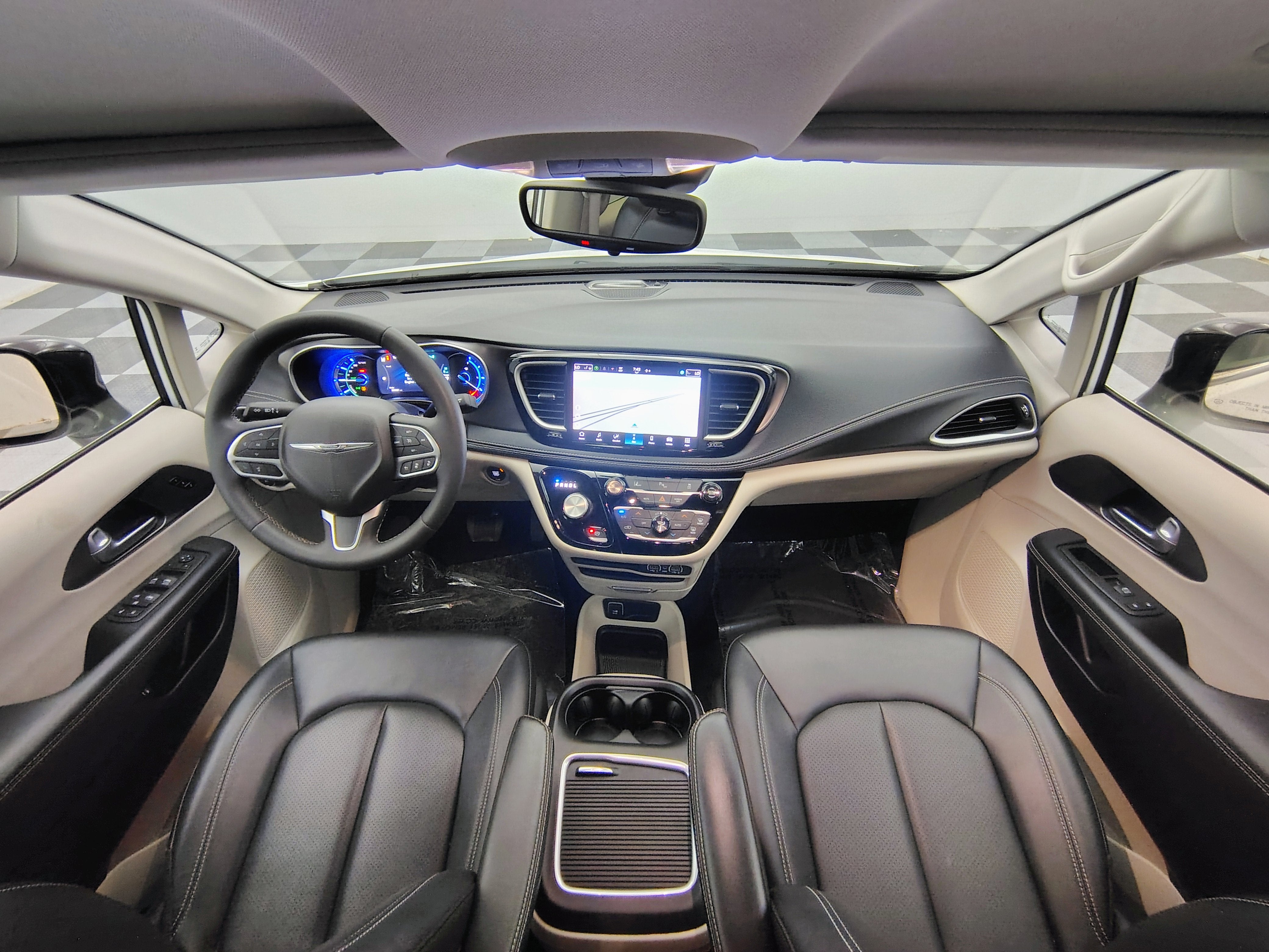 2024 Chrysler Pacifica Hybrid Select