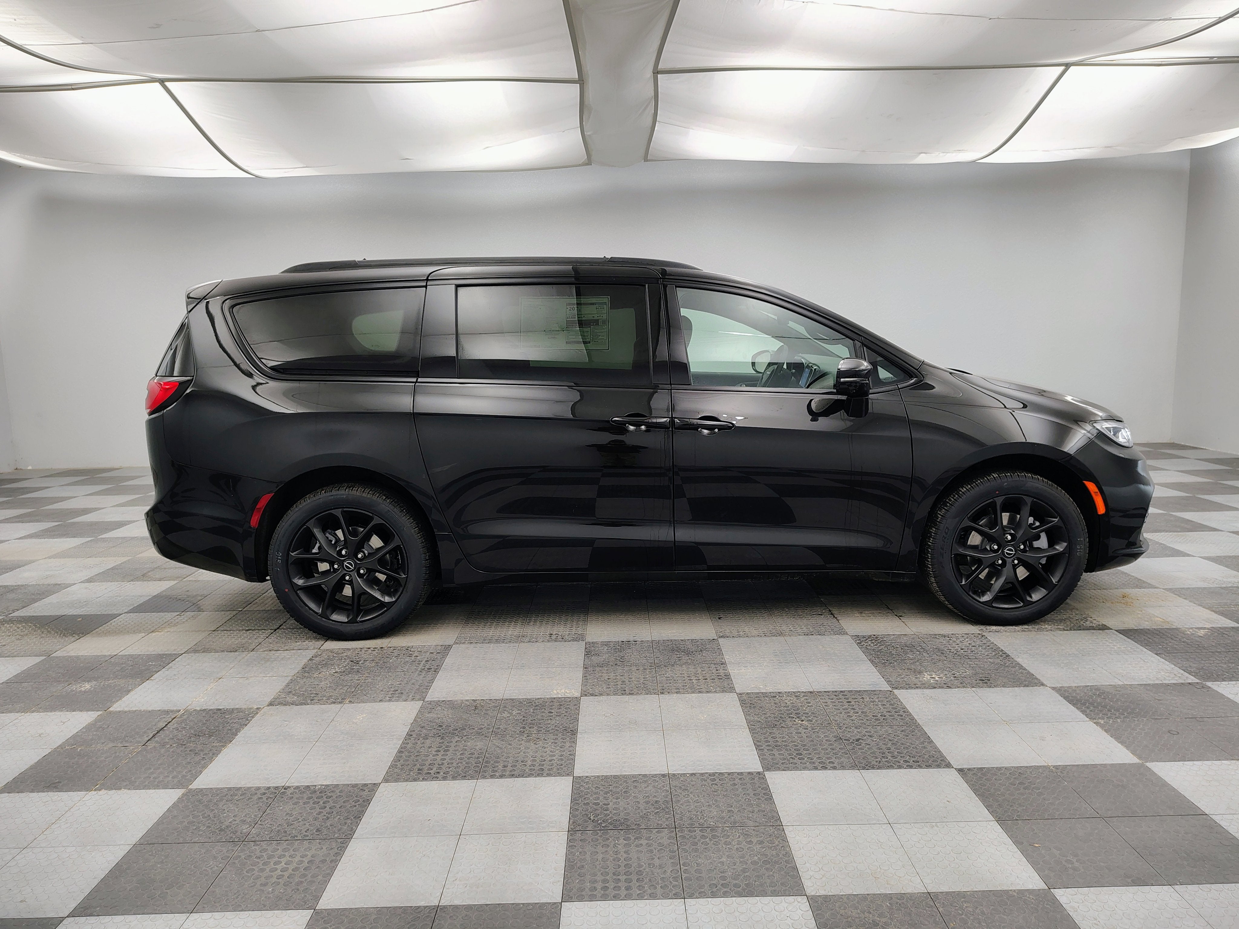2026 Chrysler Pacifica PACIFICA LIMITED AWD