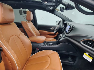 2024 Chrysler Pacifica Pinnacle AWD