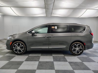 2024 Chrysler Pacifica Pinnacle AWD