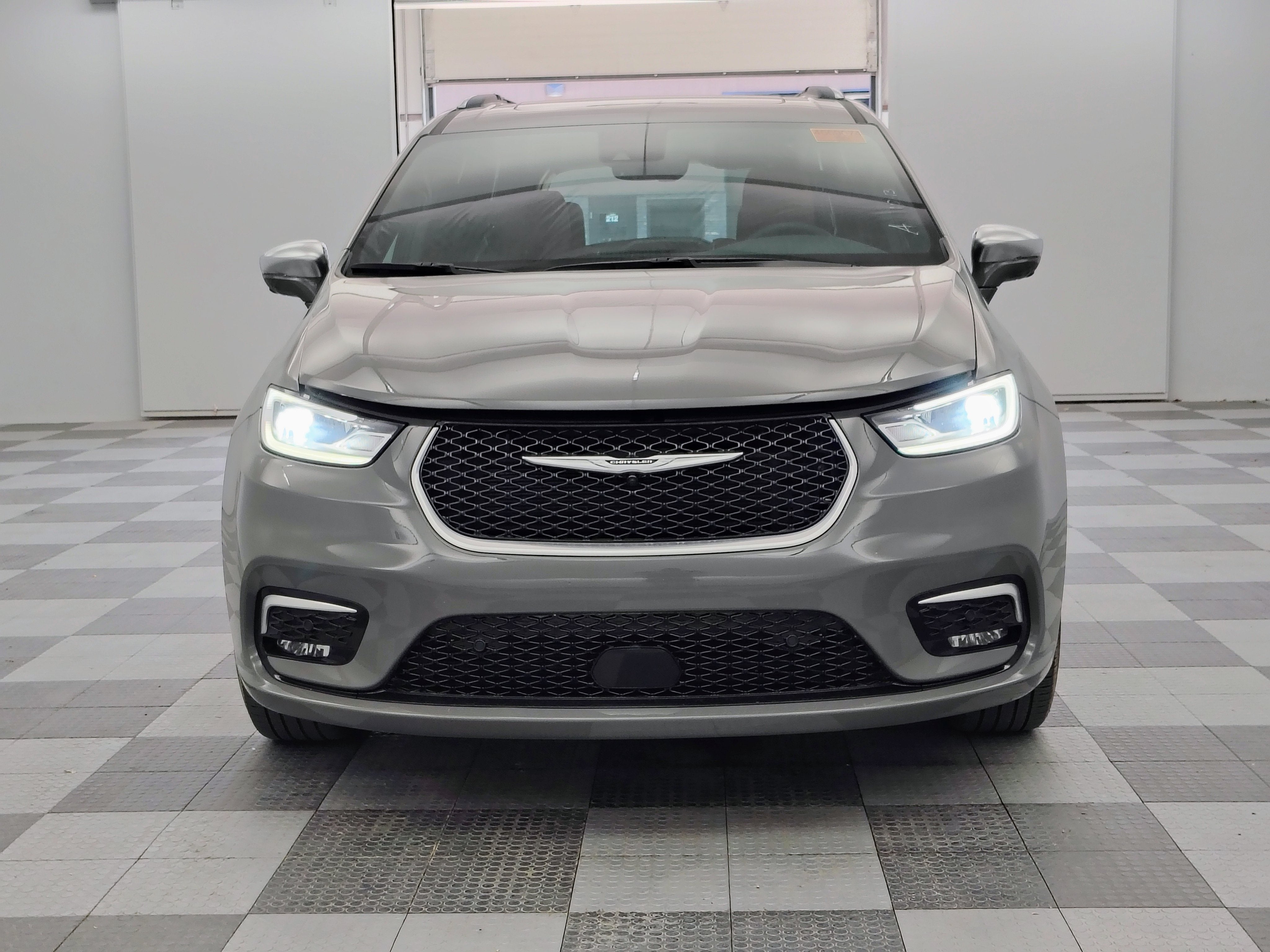 2024 Chrysler Pacifica Pinnacle AWD