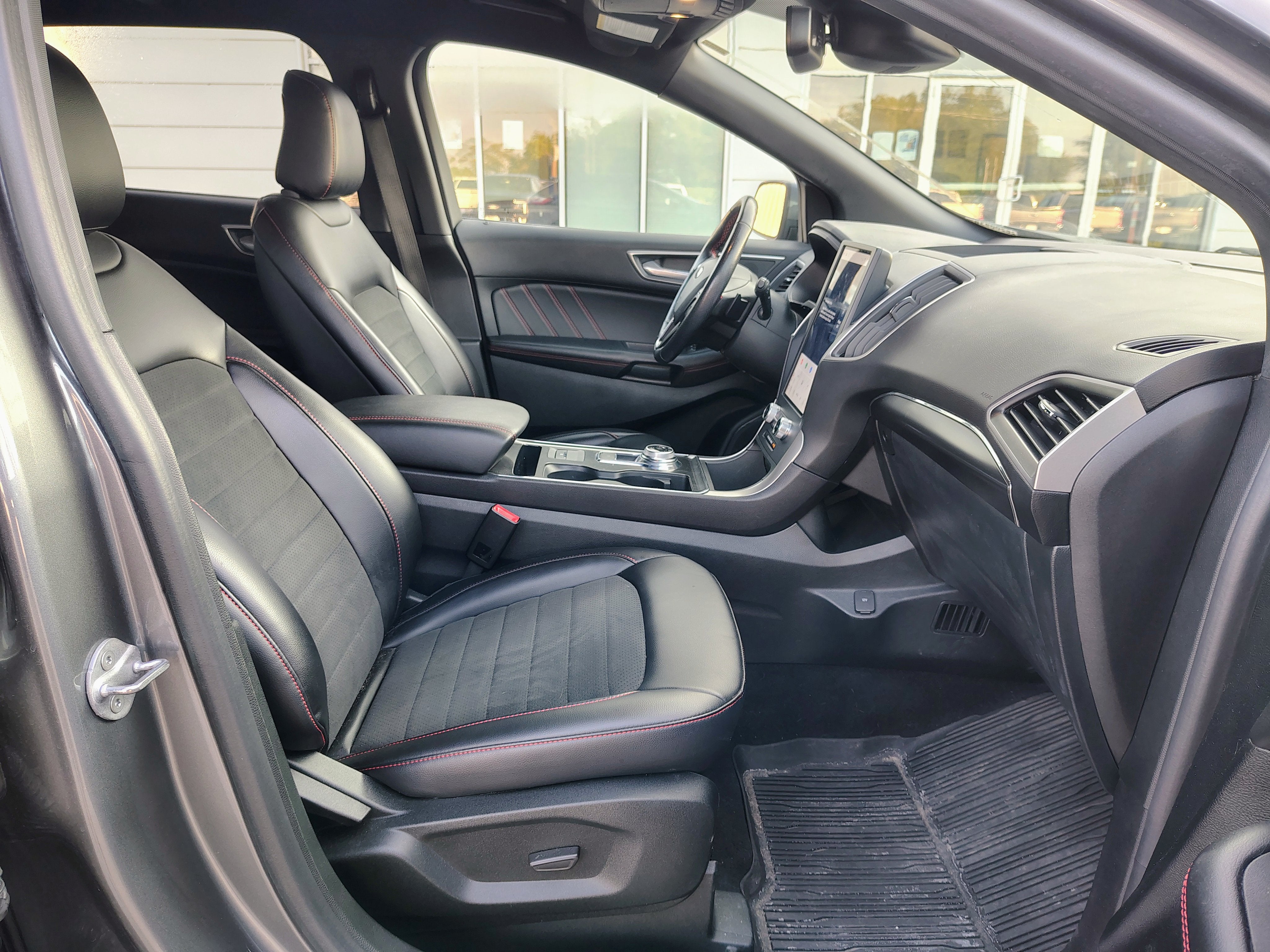 2022 Ford Edge ST-Line