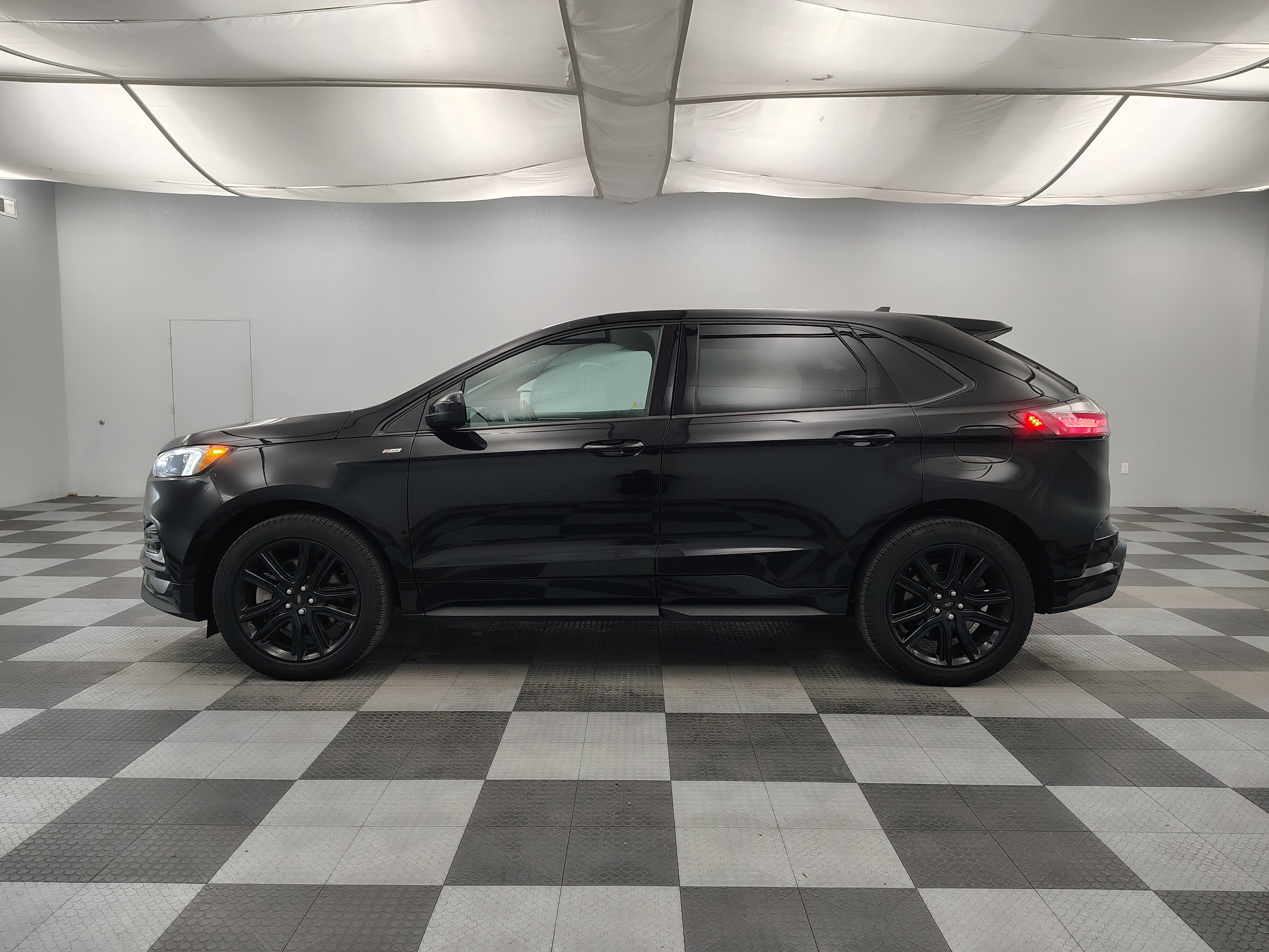 2023 Ford Edge ST-Line