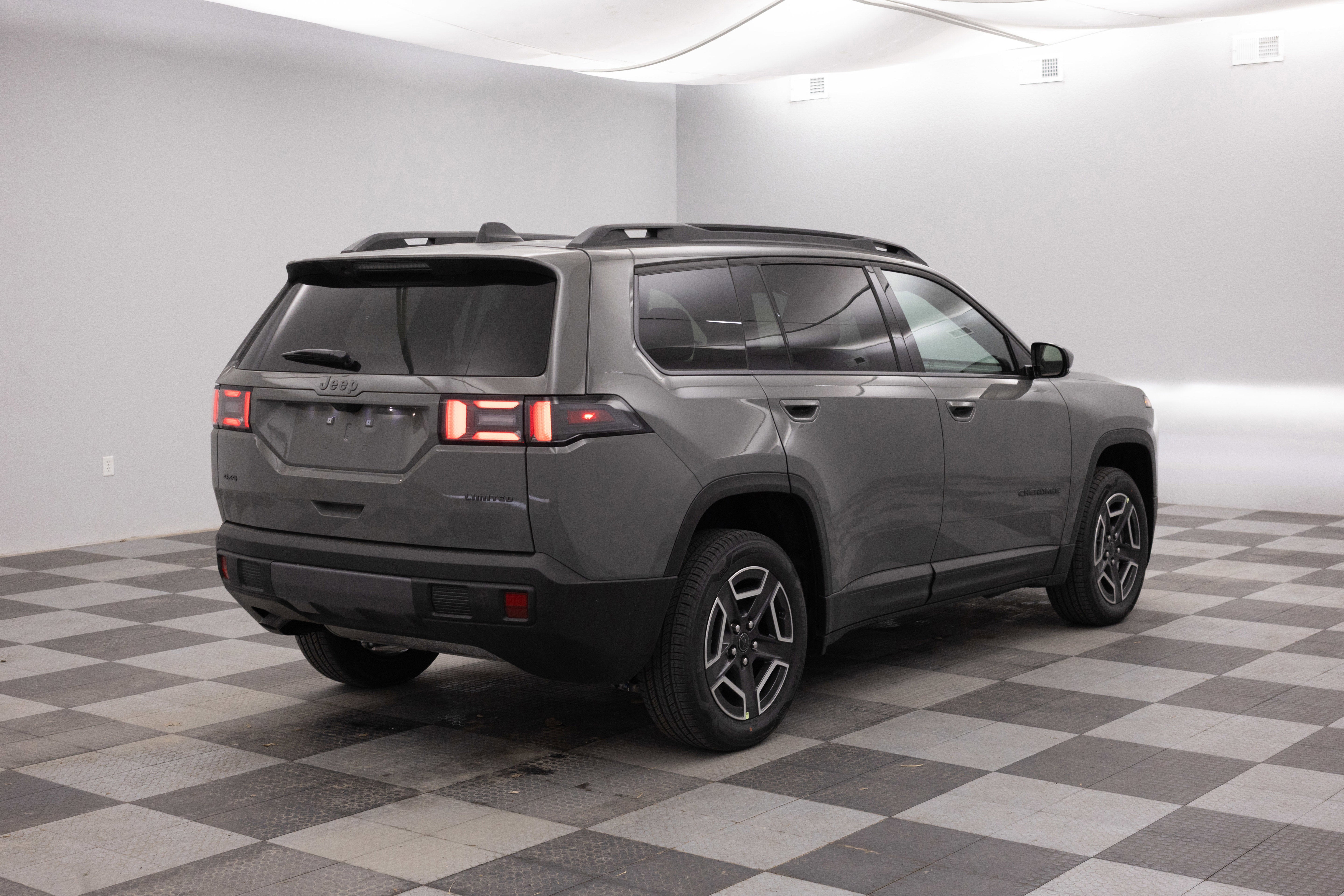 2026 Jeep Cherokee CHEROKEE LIMITED 4X4