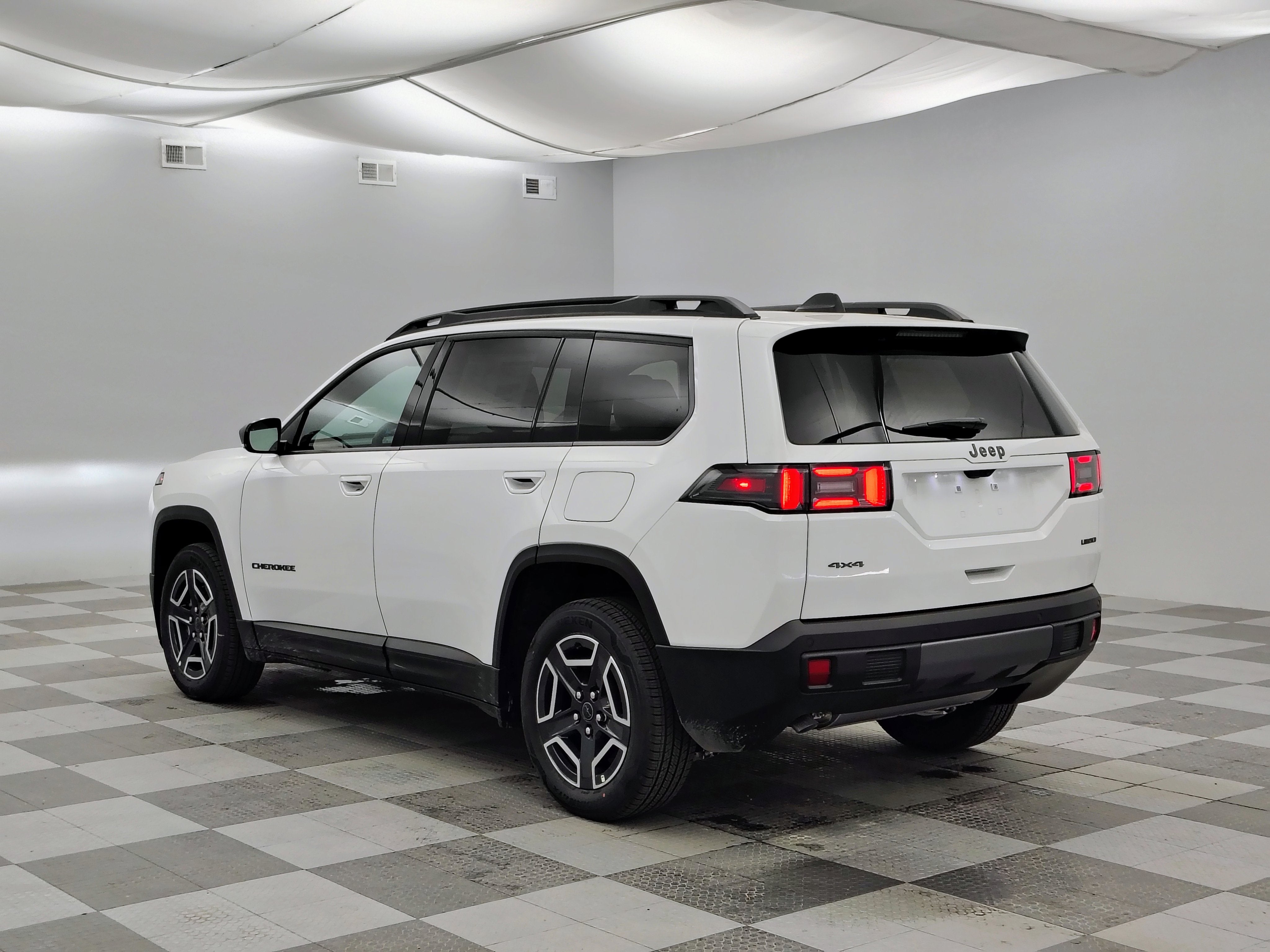 2026 Jeep Cherokee CHEROKEE LIMITED 4X4