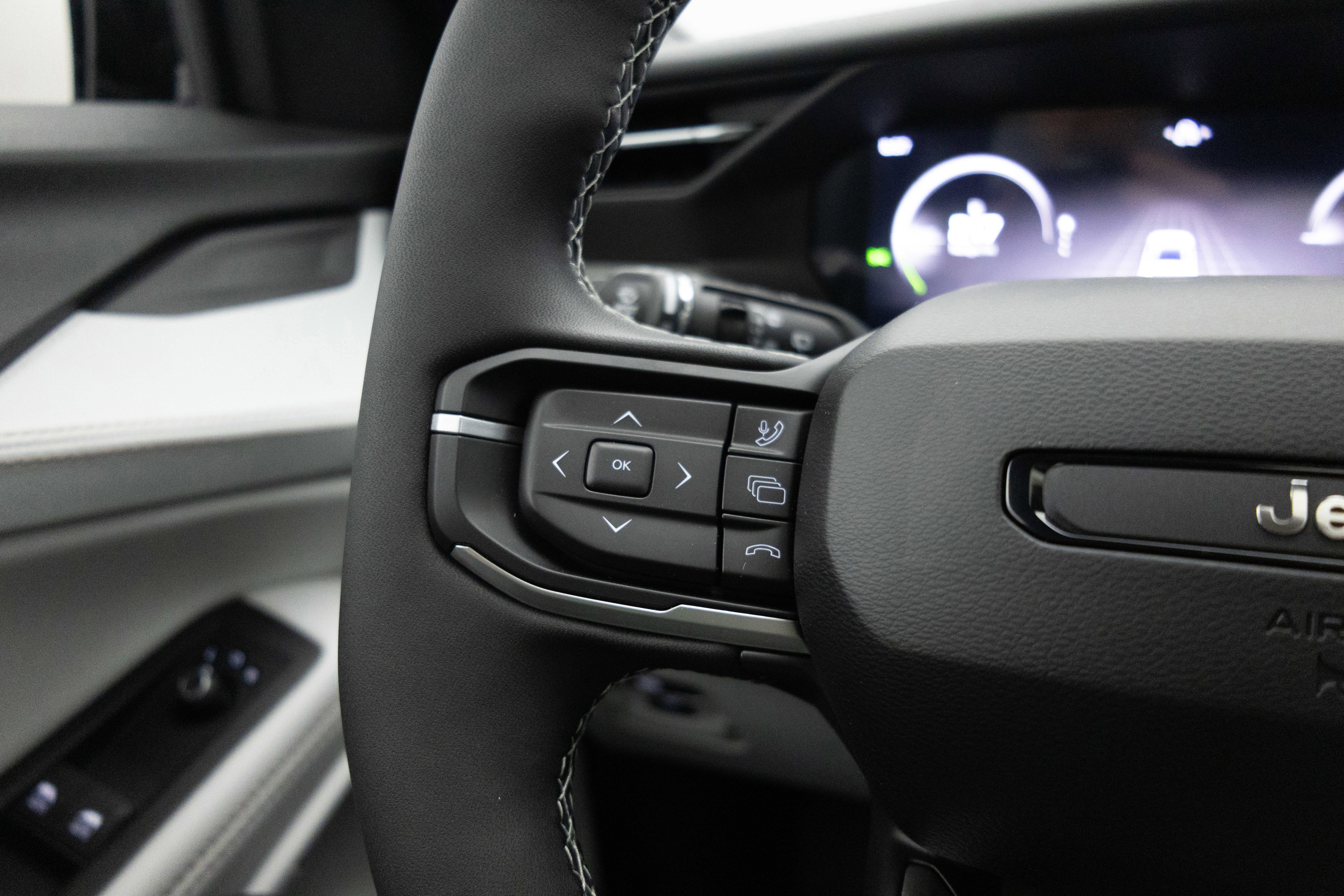 2026 Jeep Cherokee CHEROKEE LIMITED 4X4
