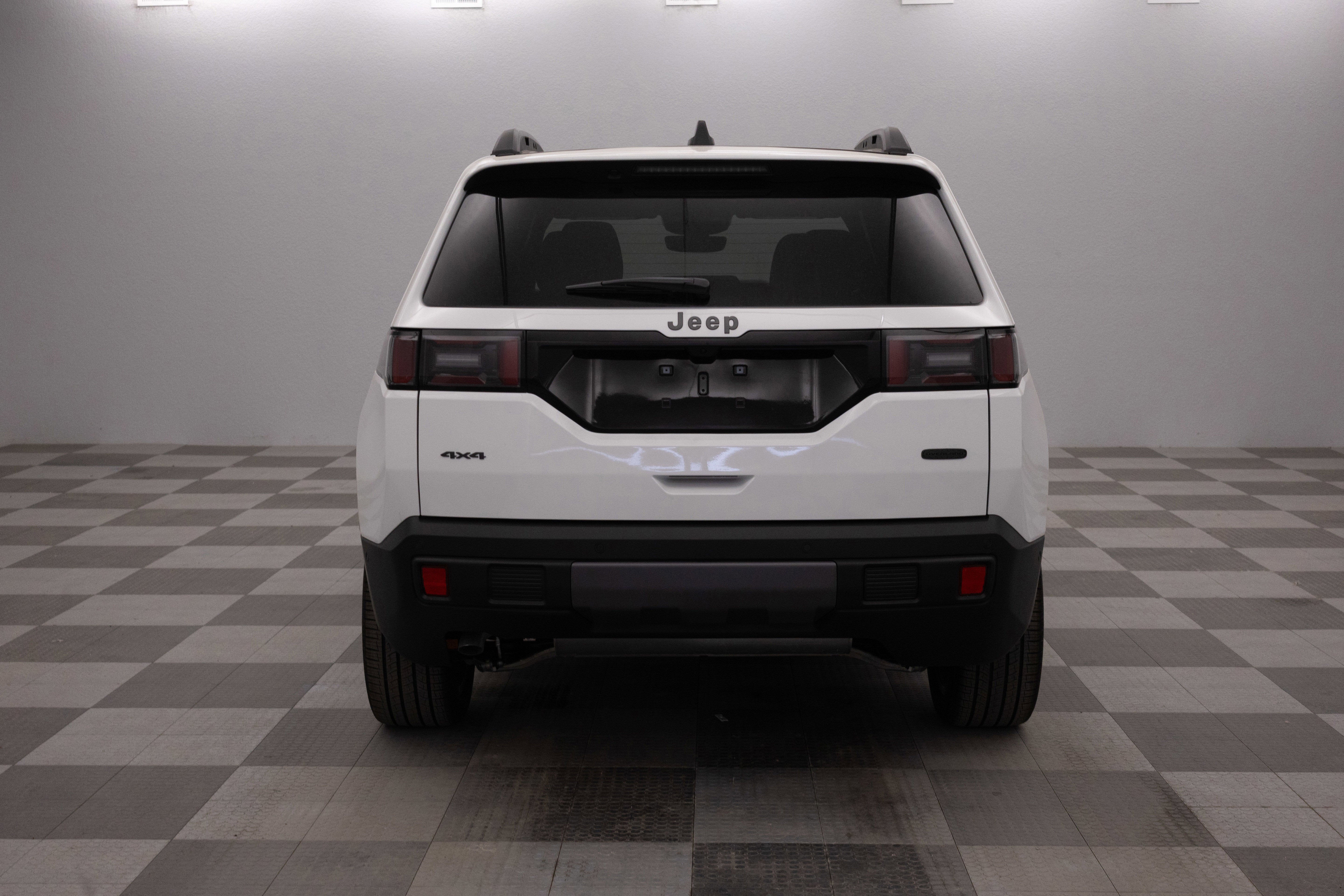 2026 Jeep Cherokee CHEROKEE OVERLAND 4X4