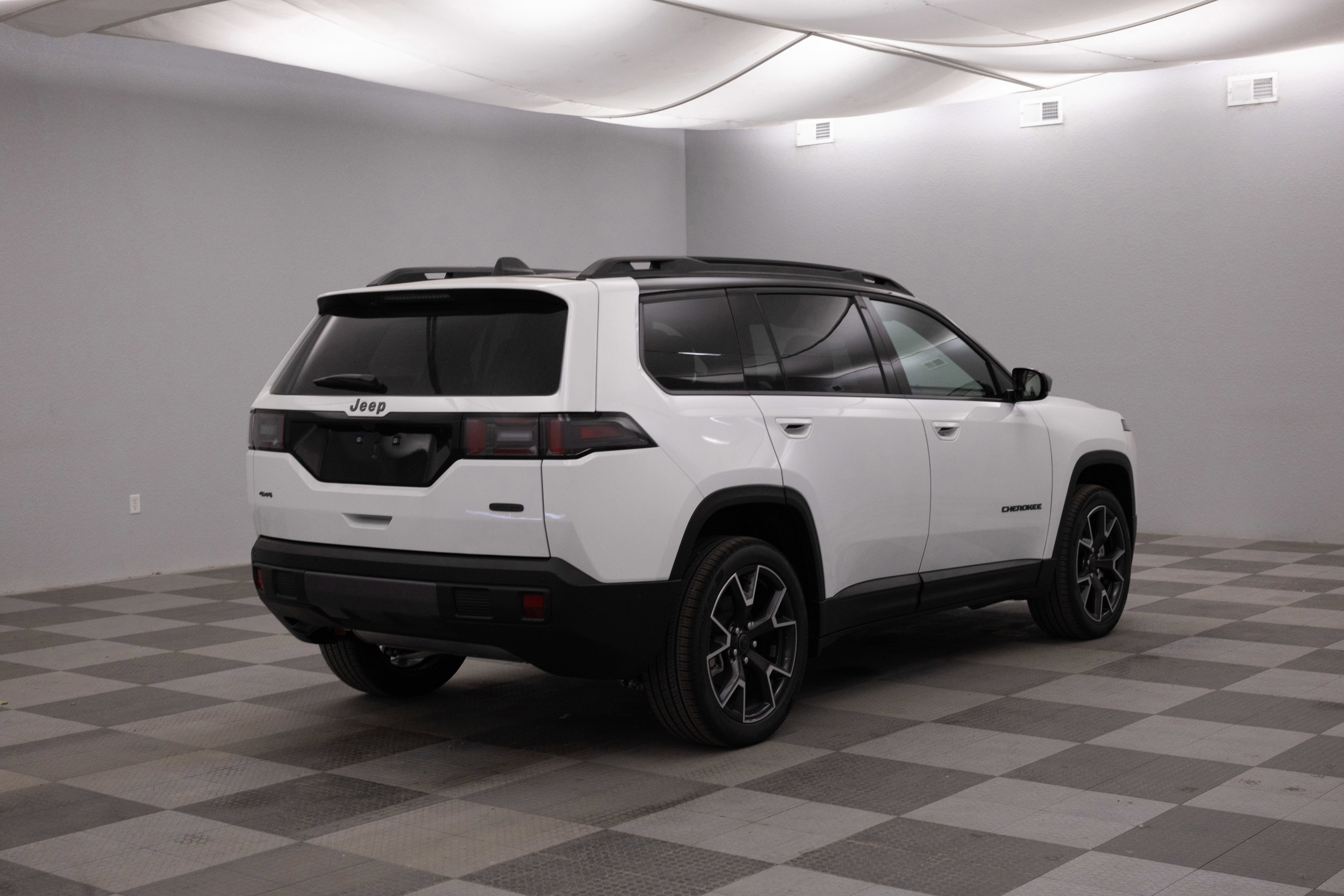 2026 Jeep Cherokee CHEROKEE OVERLAND 4X4