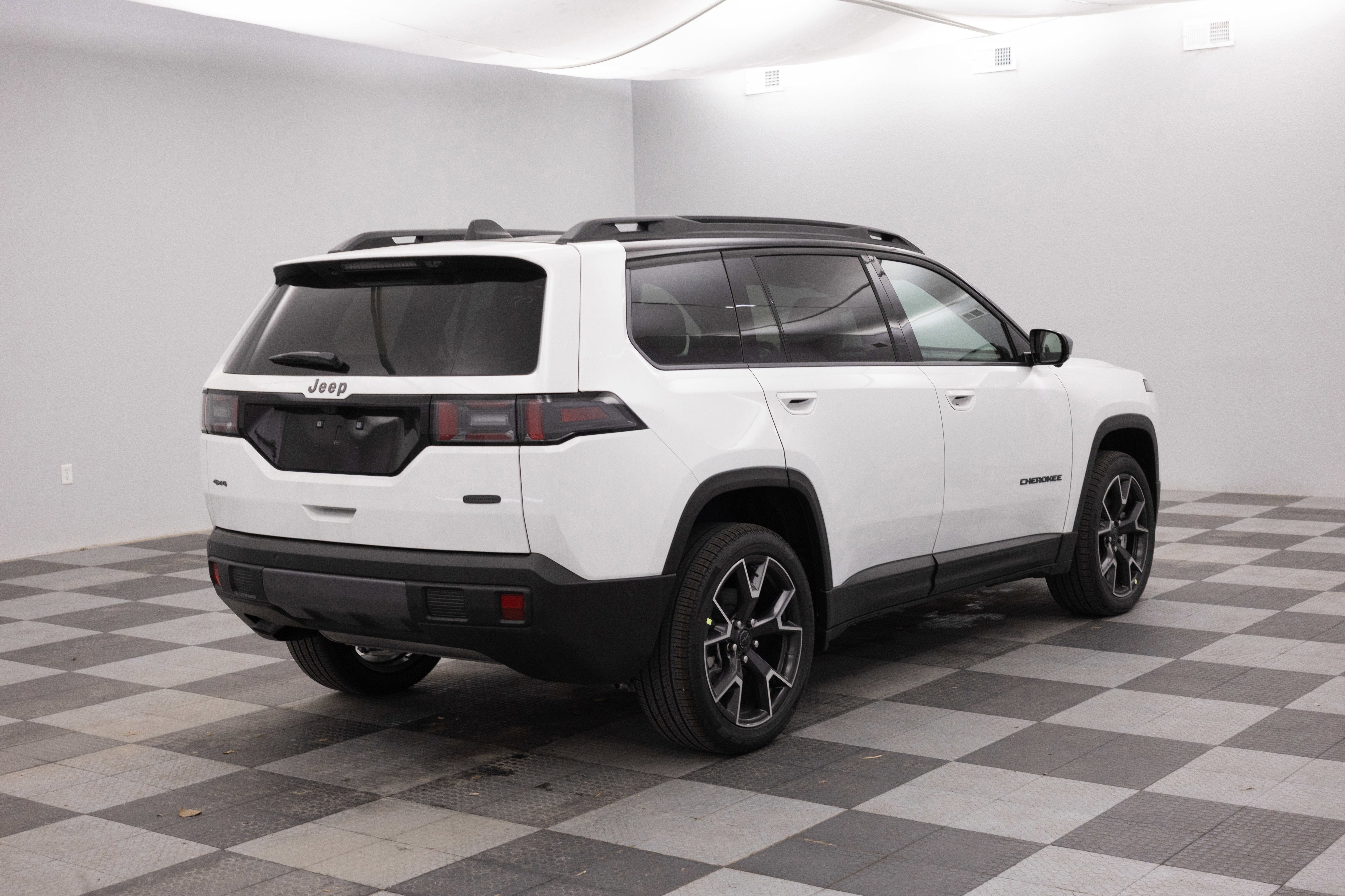2026 Jeep Cherokee CHEROKEE OVERLAND 4X4