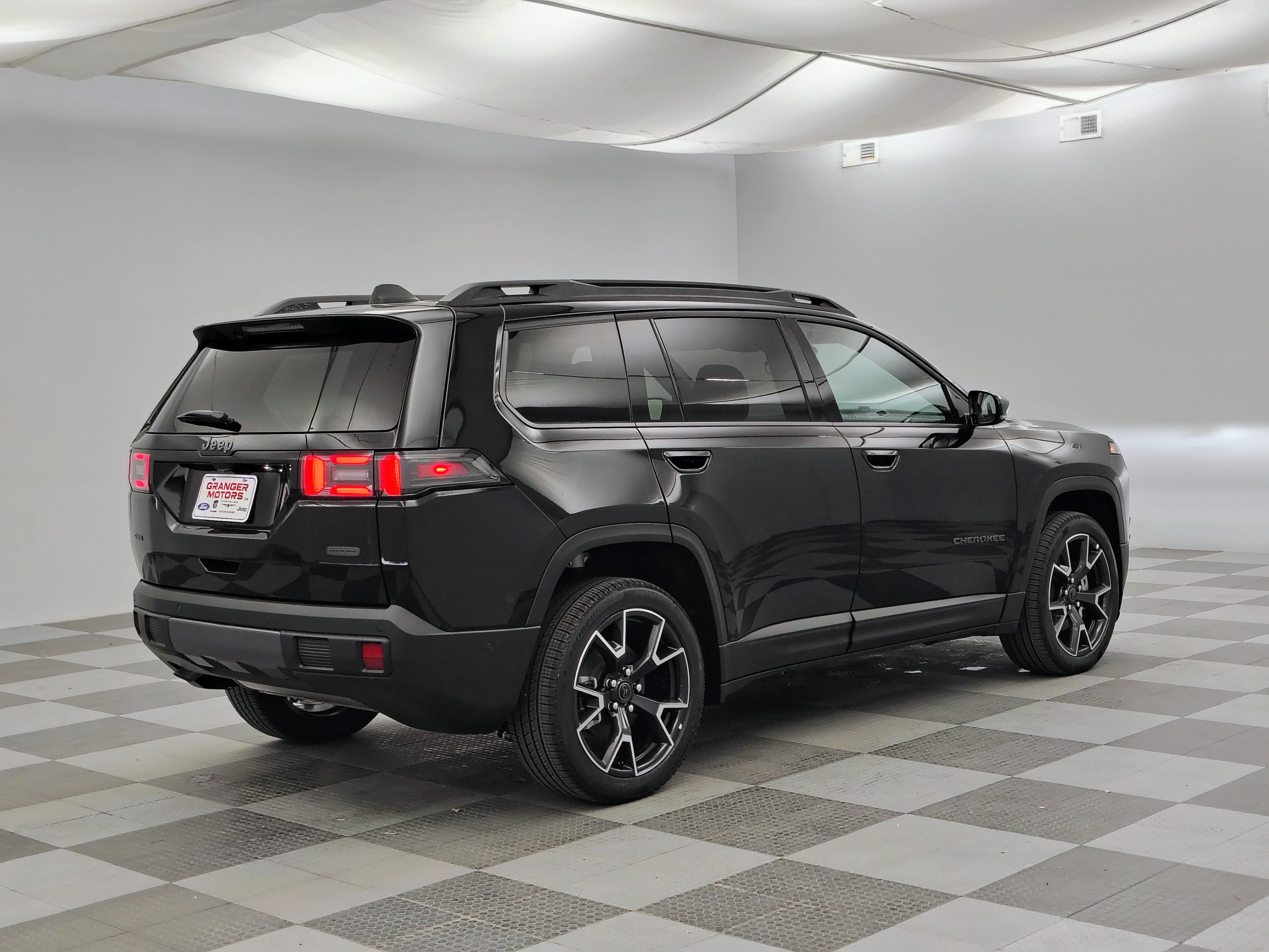 2026 Jeep Cherokee CHEROKEE OVERLAND 4X4