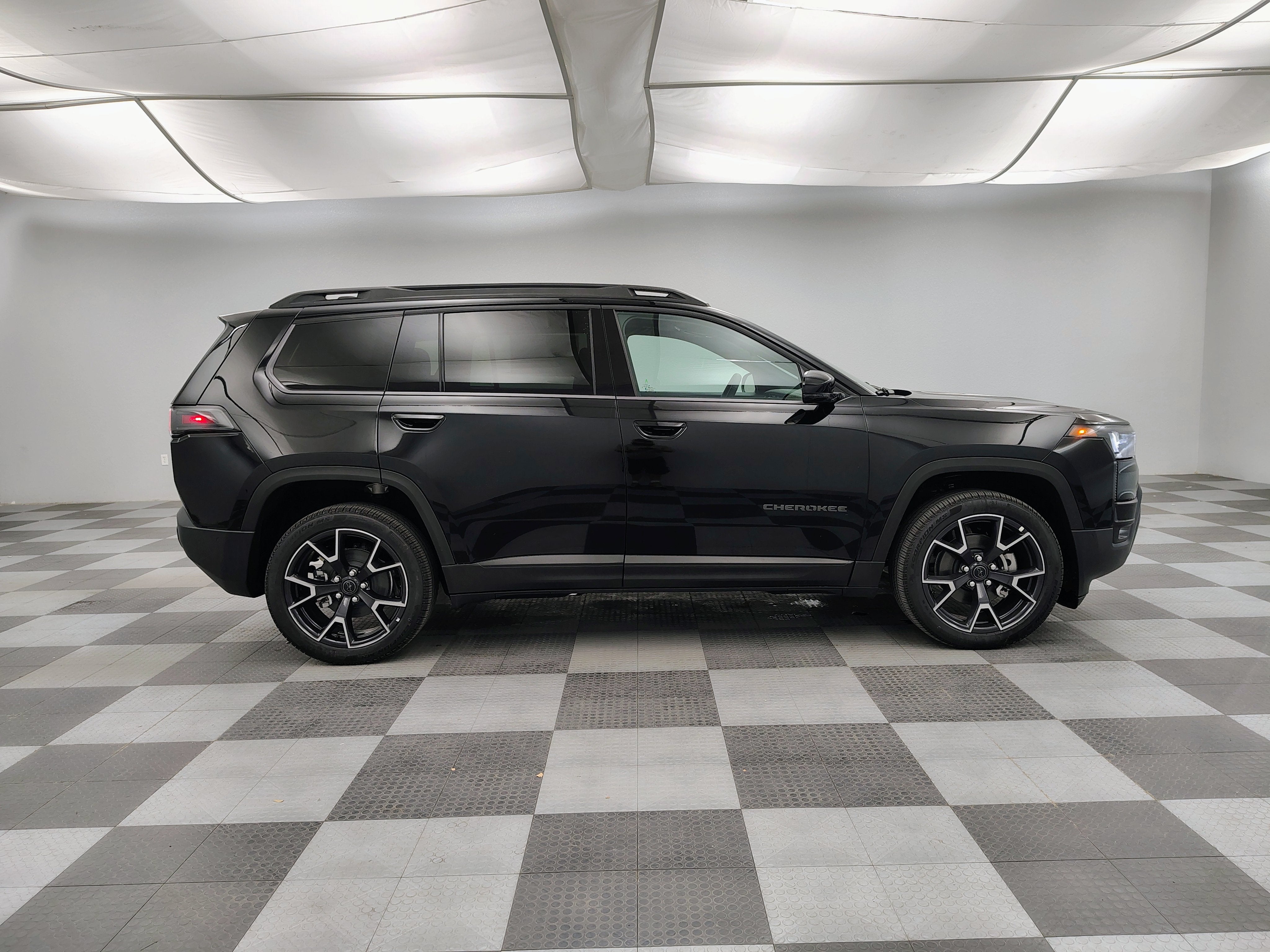 2026 Jeep Cherokee CHEROKEE OVERLAND 4X4
