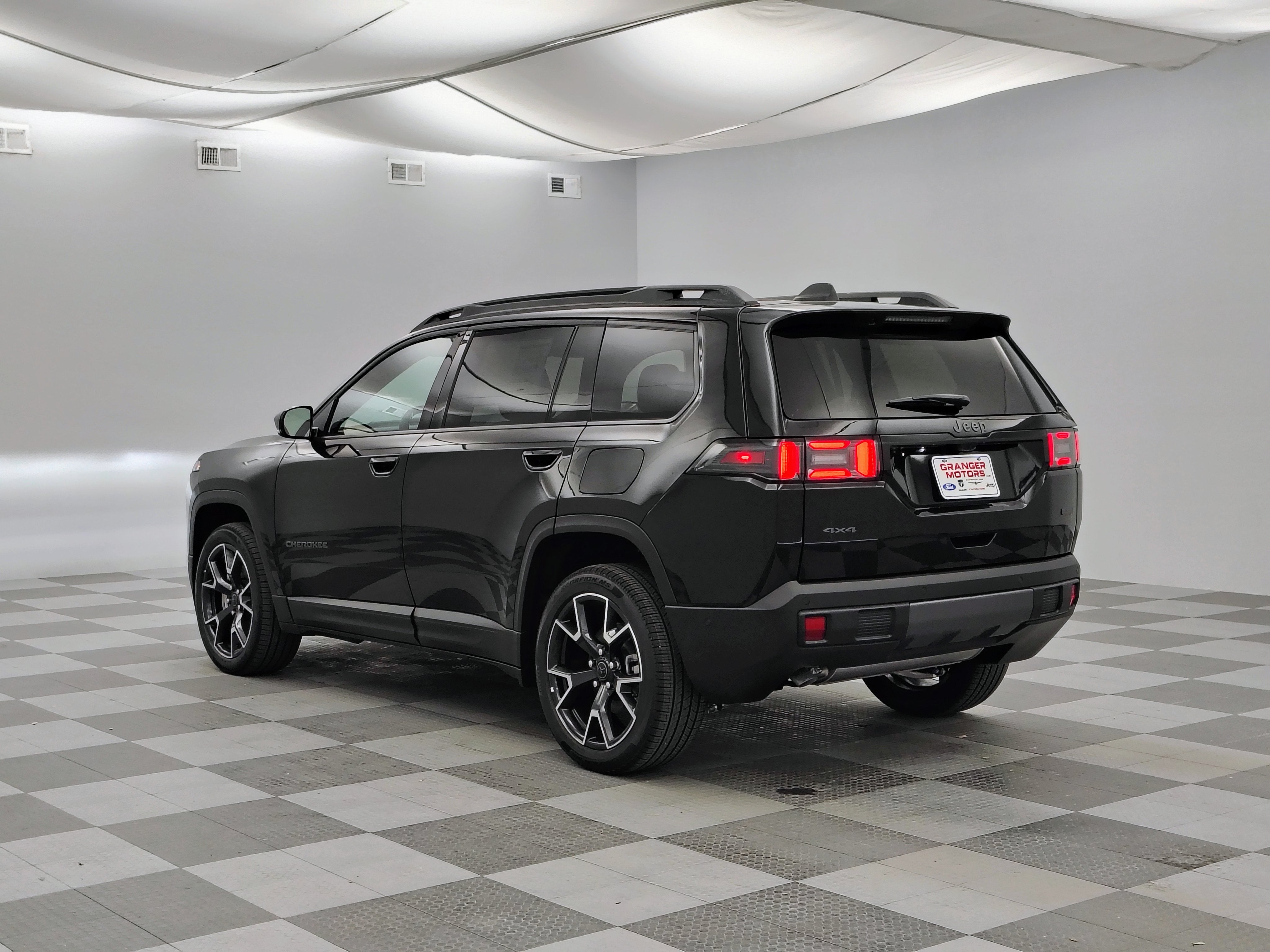2026 Jeep Cherokee CHEROKEE OVERLAND 4X4