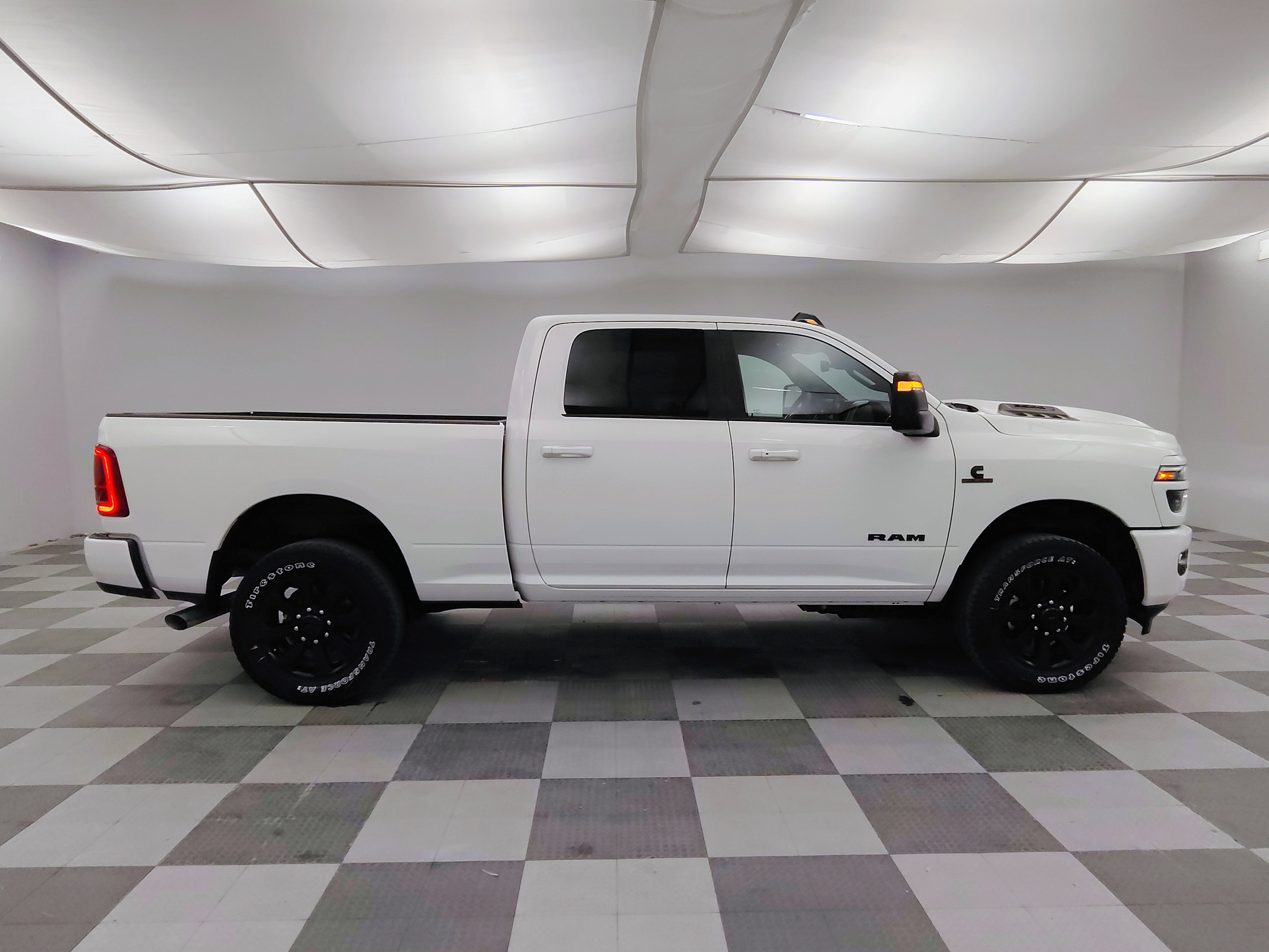 2026 RAM Ram 3500 RAM 3500 LARAMIE CREW CAB 4X4 6'4' BOX