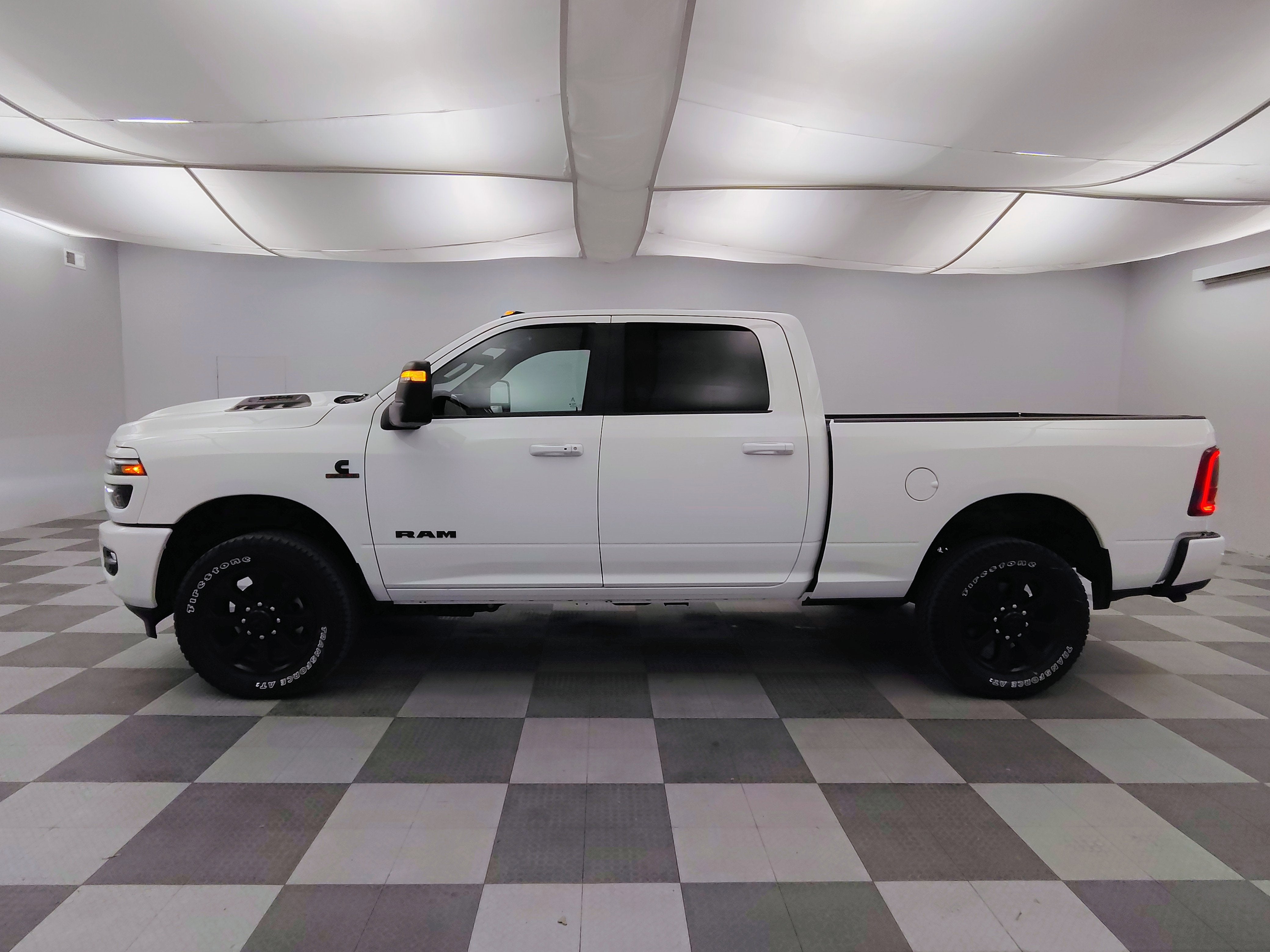 2026 RAM Ram 3500 RAM 3500 LARAMIE CREW CAB 4X4 6'4' BOX