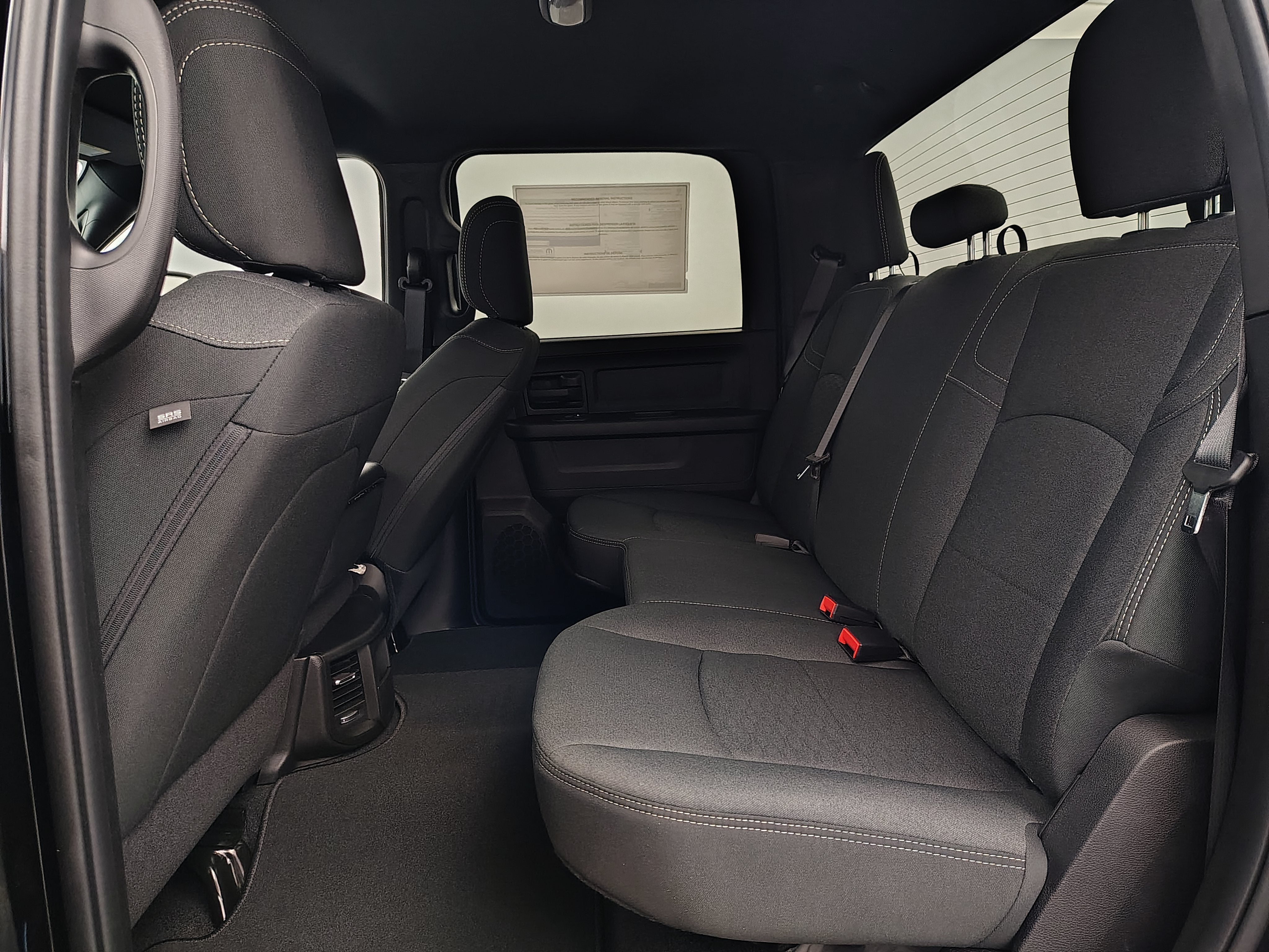 2026 RAM Ram 2500 RAM 2500 BLACK EXPRESS CREW CAB 4X4 8' BOX