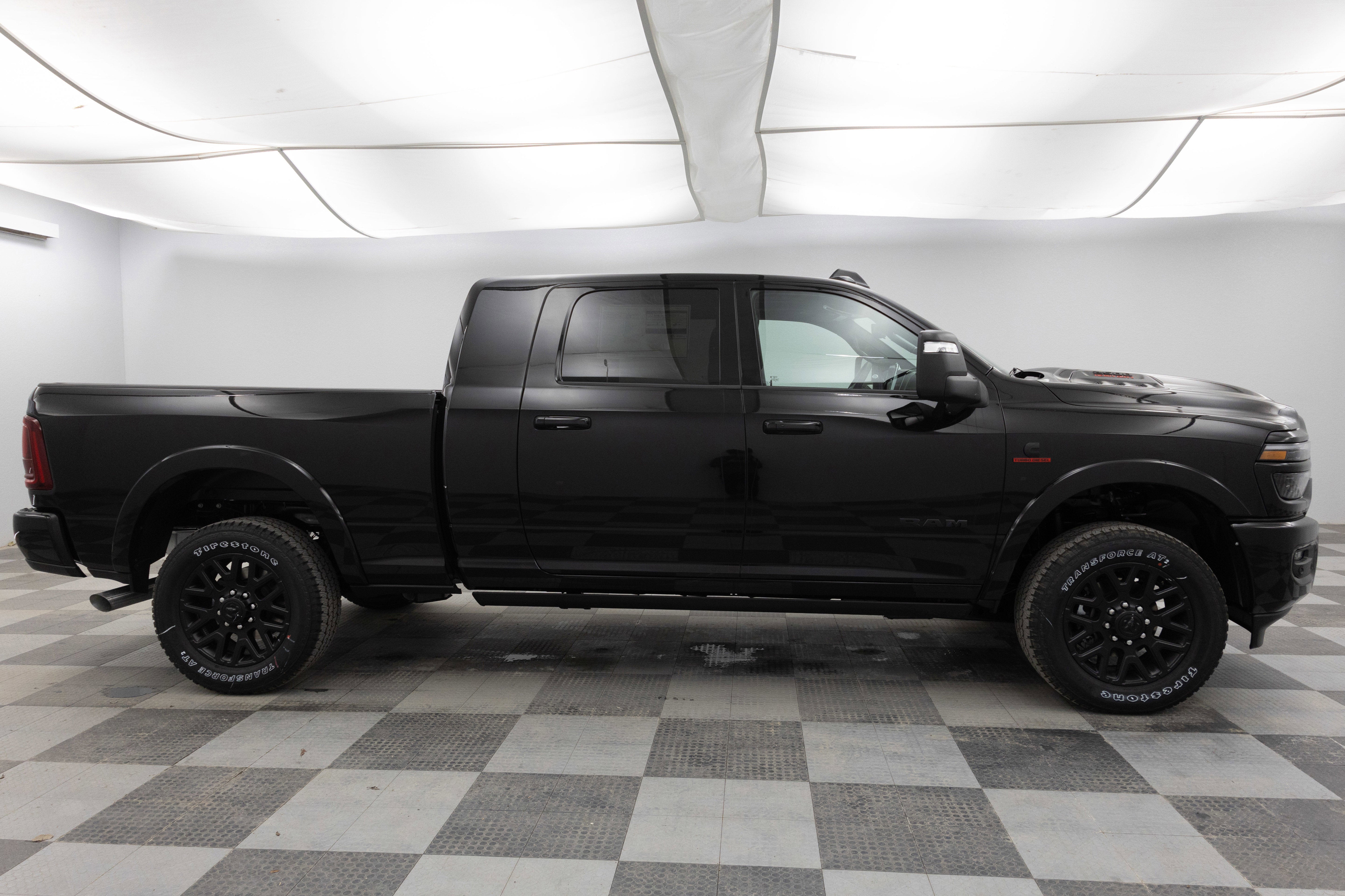 2026 RAM Ram 2500 RAM 2500 LIMITED MEGA CAB 4X4 6'4' BOX