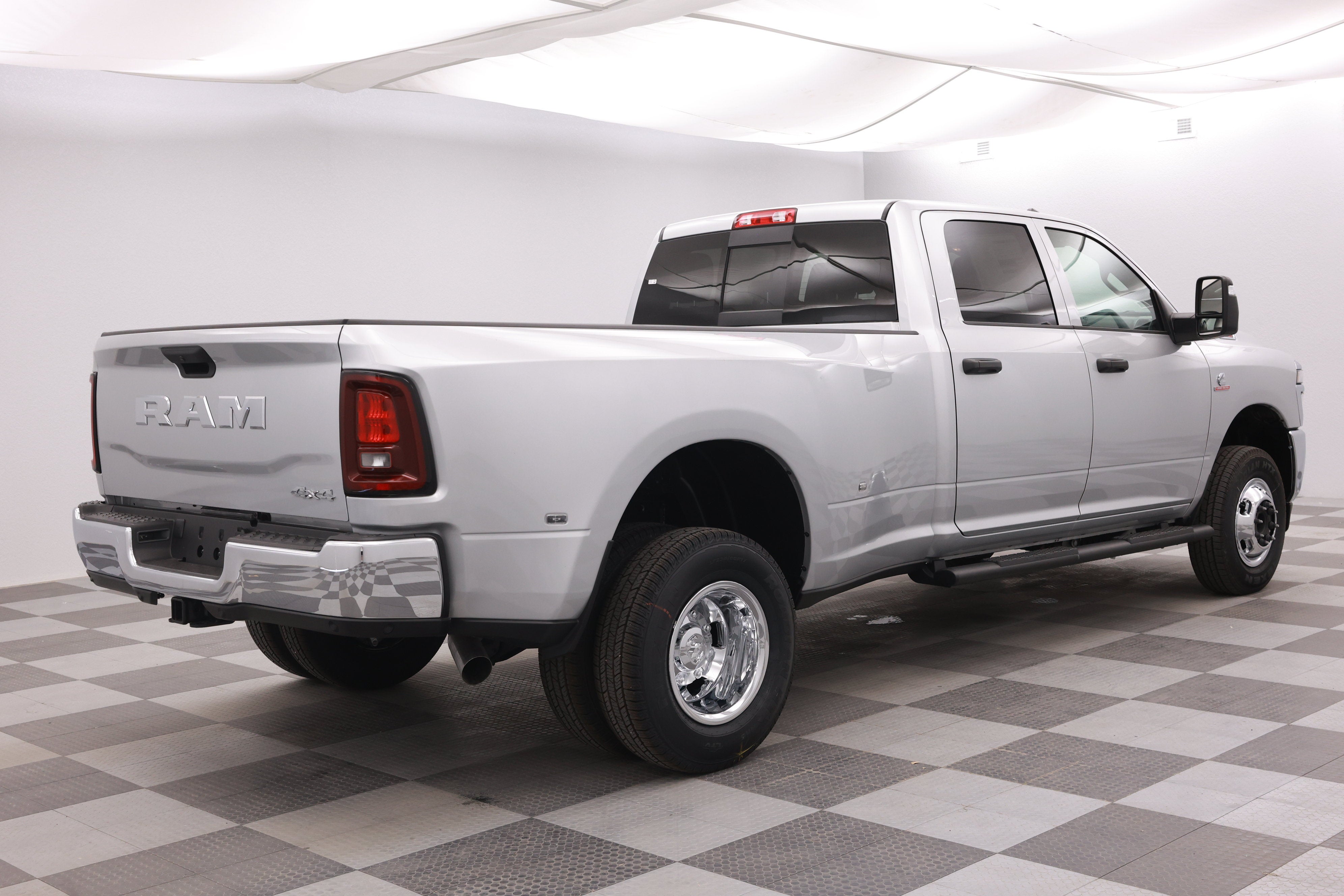 2026 RAM Ram 3500 RAM 3500 TRADESMAN CREW CAB 4X4 8' BOX