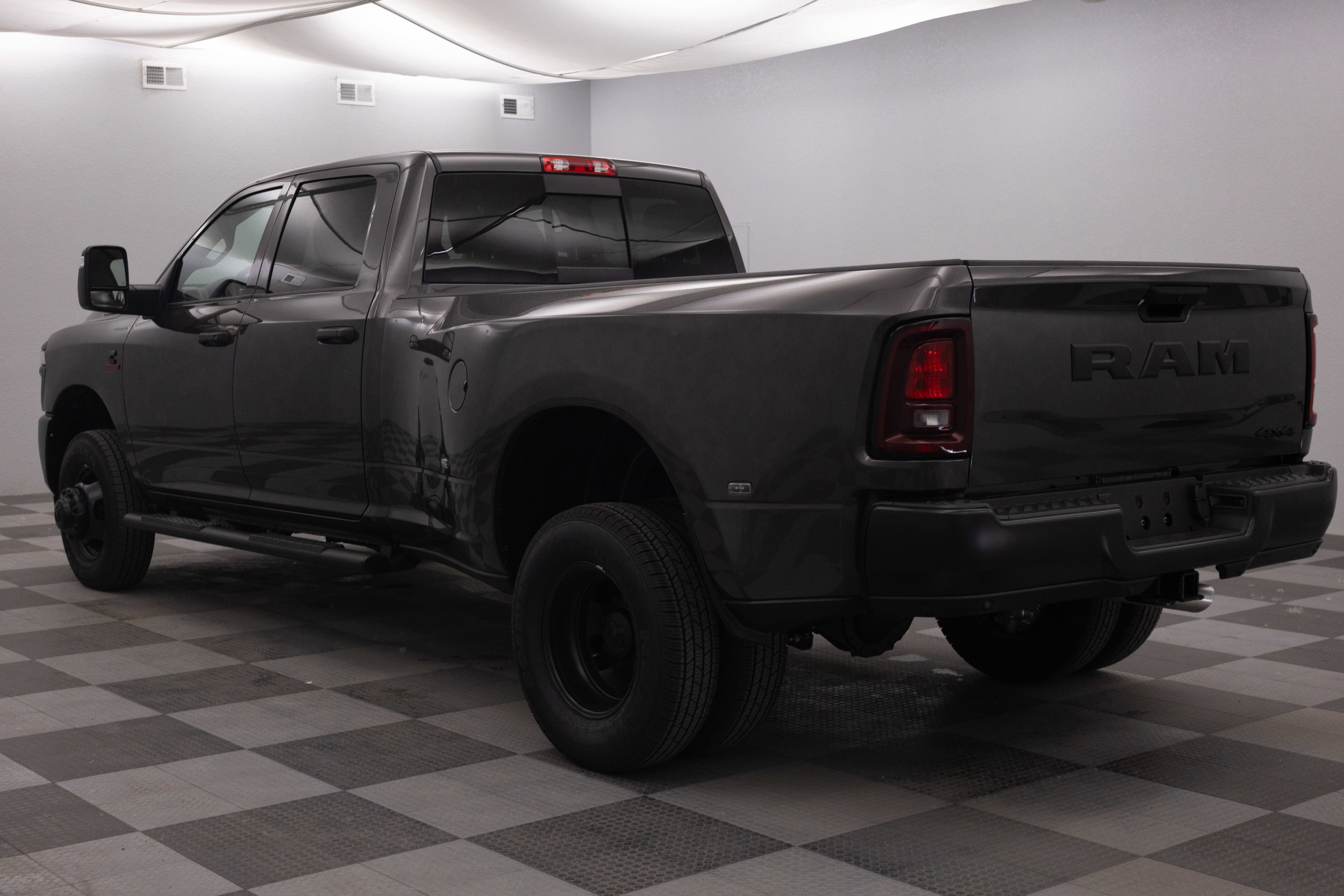 2026 RAM Ram 3500 RAM 3500 TRADESMAN CREW CAB 4X4 8' BOX