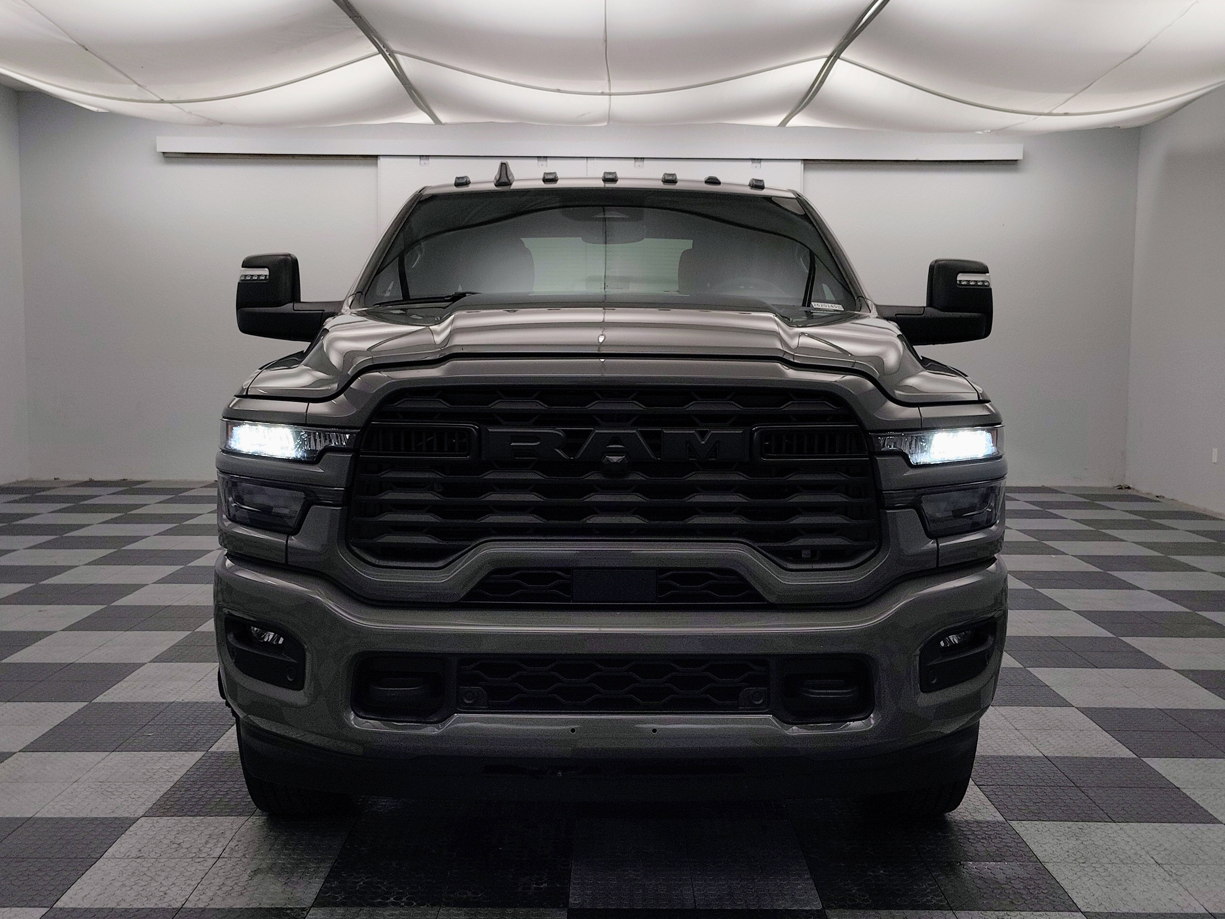 2026 RAM Ram 3500 RAM 3500 BIG HORN CREW CAB 4X4 8' BOX