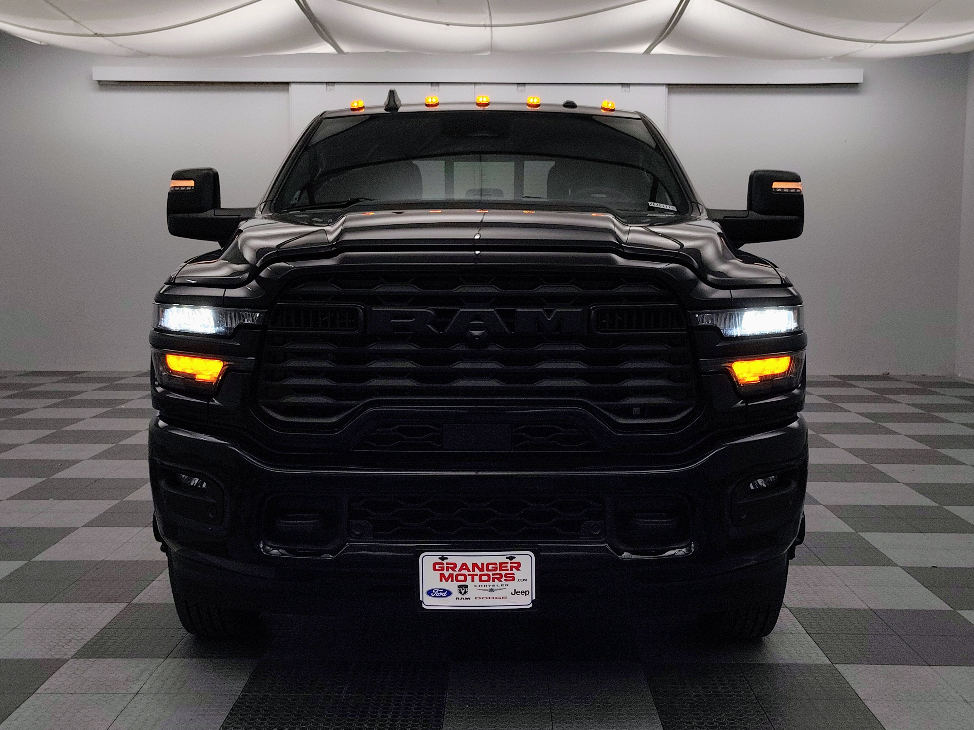 2026 RAM Ram 3500 RAM 3500 BIG HORN CREW CAB 4X4 8' BOX