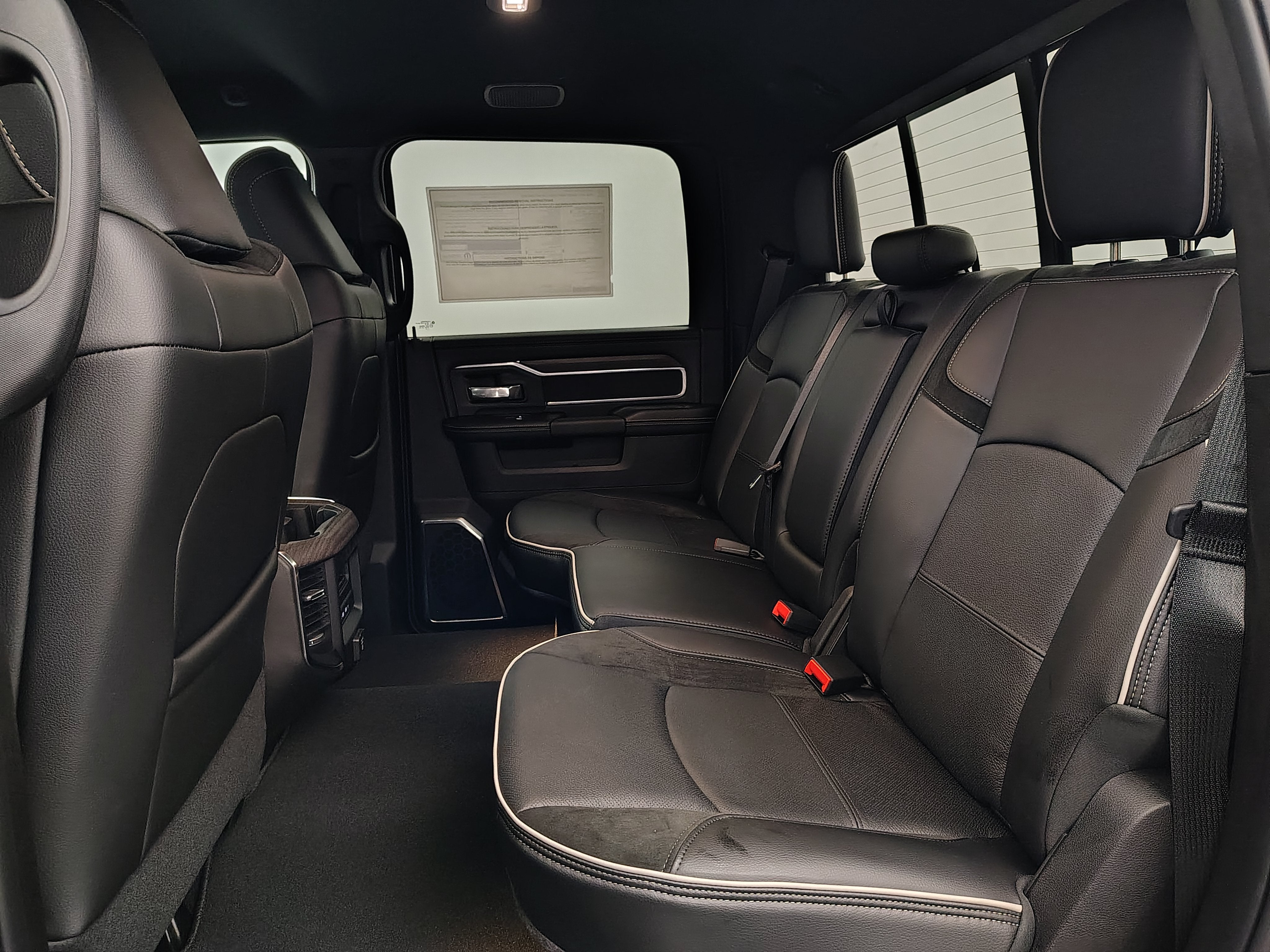 2026 RAM Ram 3500 RAM 3500 LARAMIE CREW CAB 4X4 8' BOX