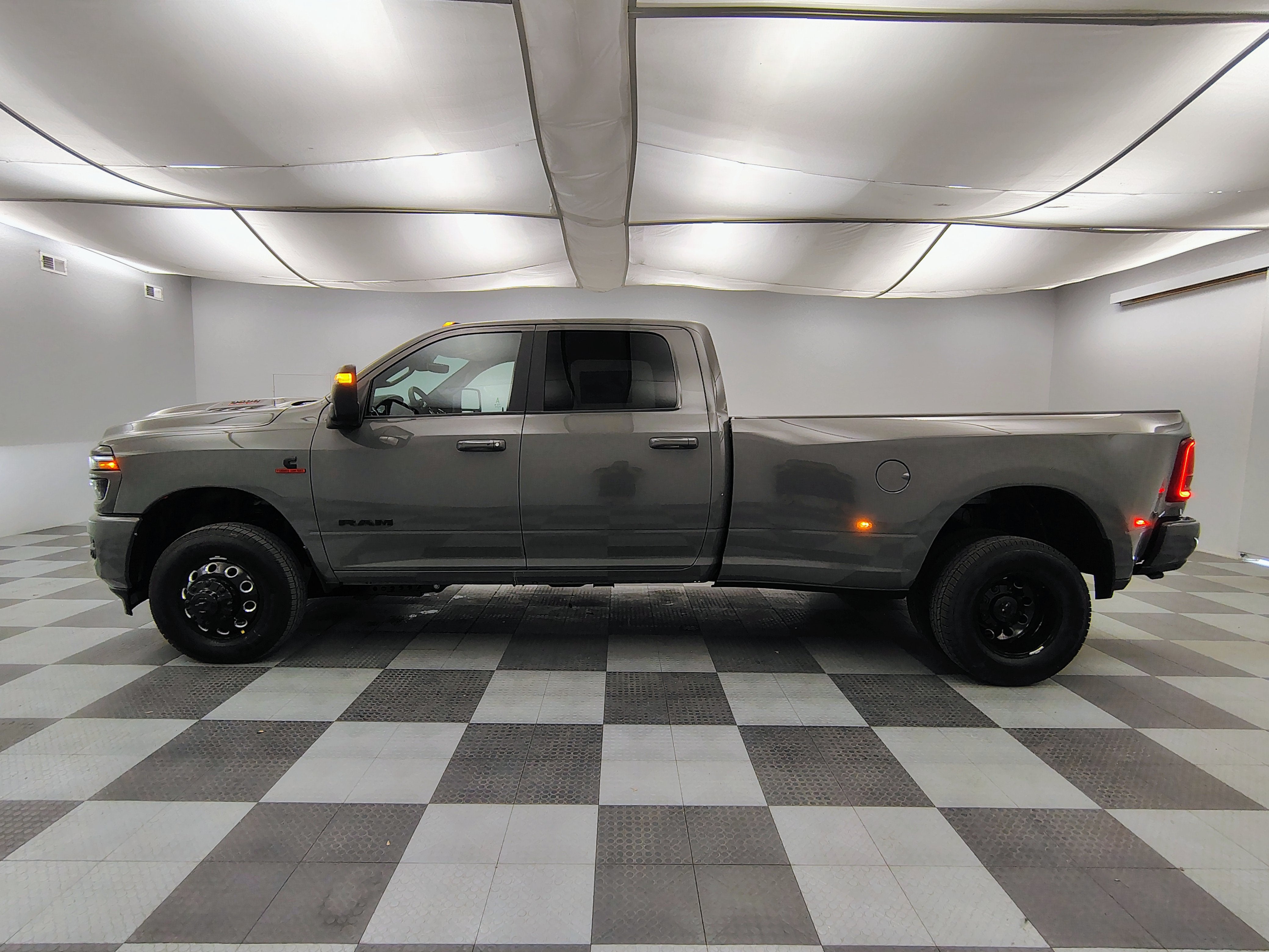 2026 RAM Ram 3500 RAM 3500 LARAMIE CREW CAB 4X4 8' BOX