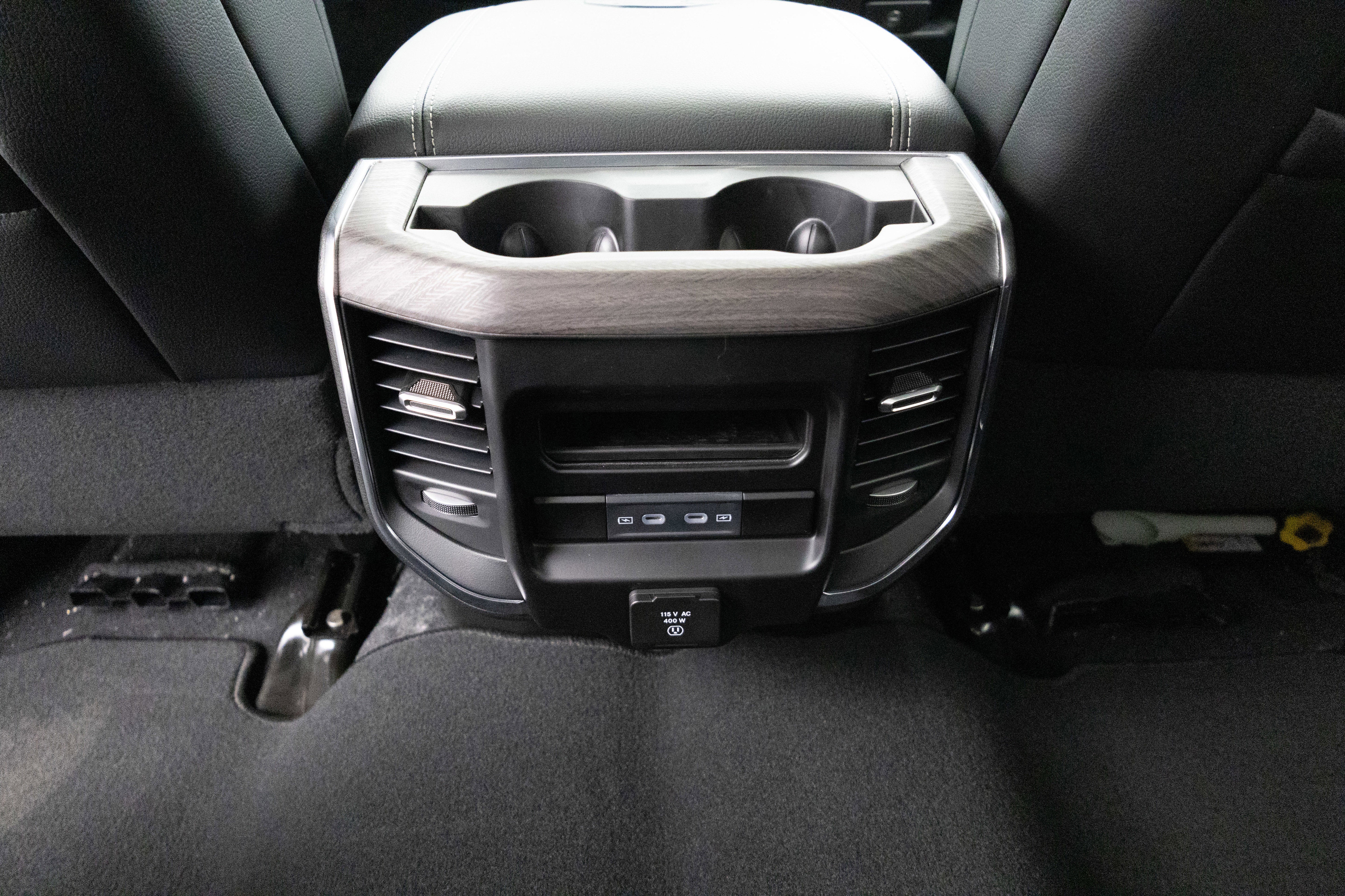 2026 RAM Ram 3500 RAM 3500 LARAMIE CREW CAB 4X4 8' BOX
