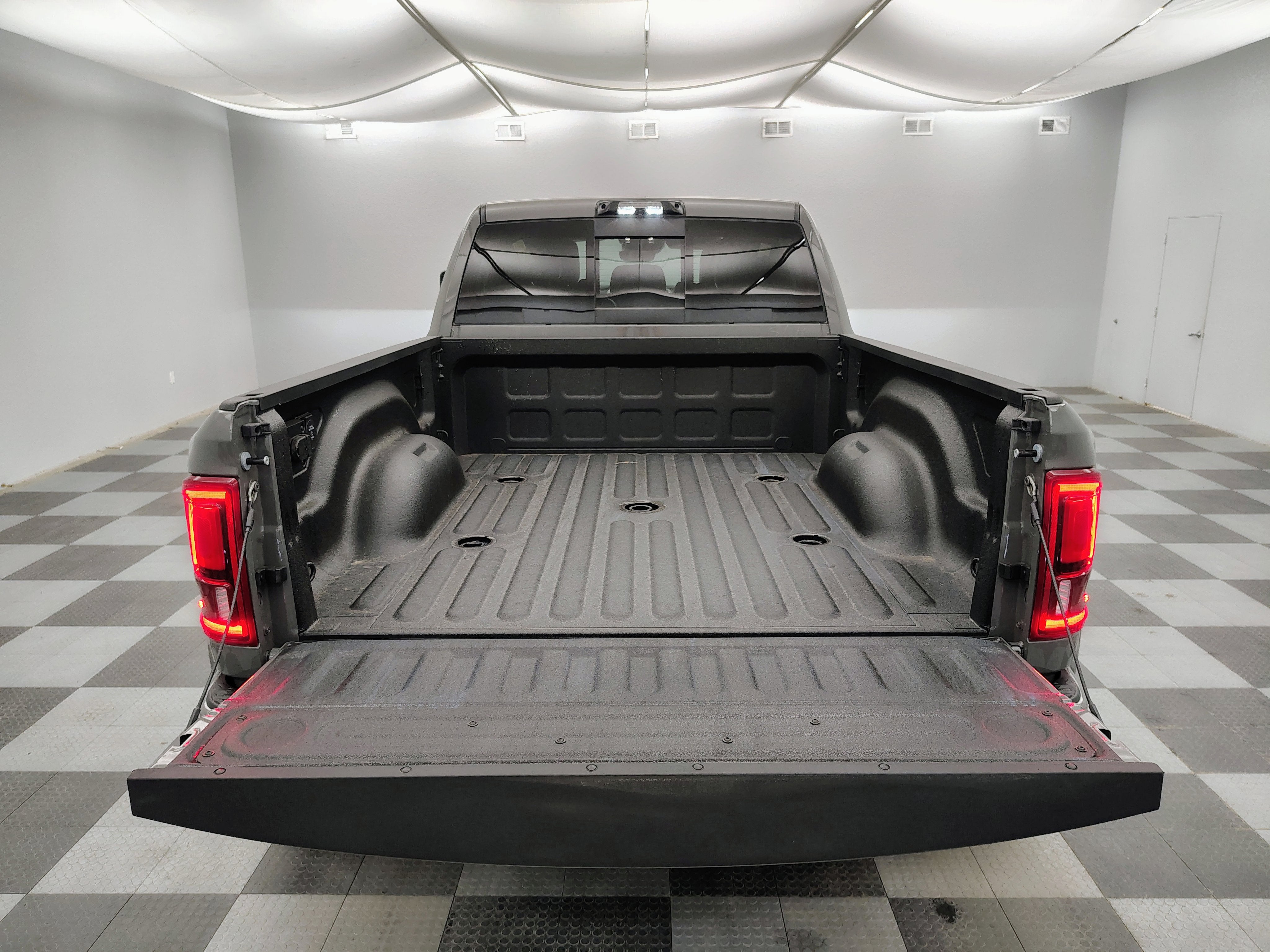 2026 RAM Ram 3500 RAM 3500 LARAMIE MEGA CAB 4X4 6'4' BOX