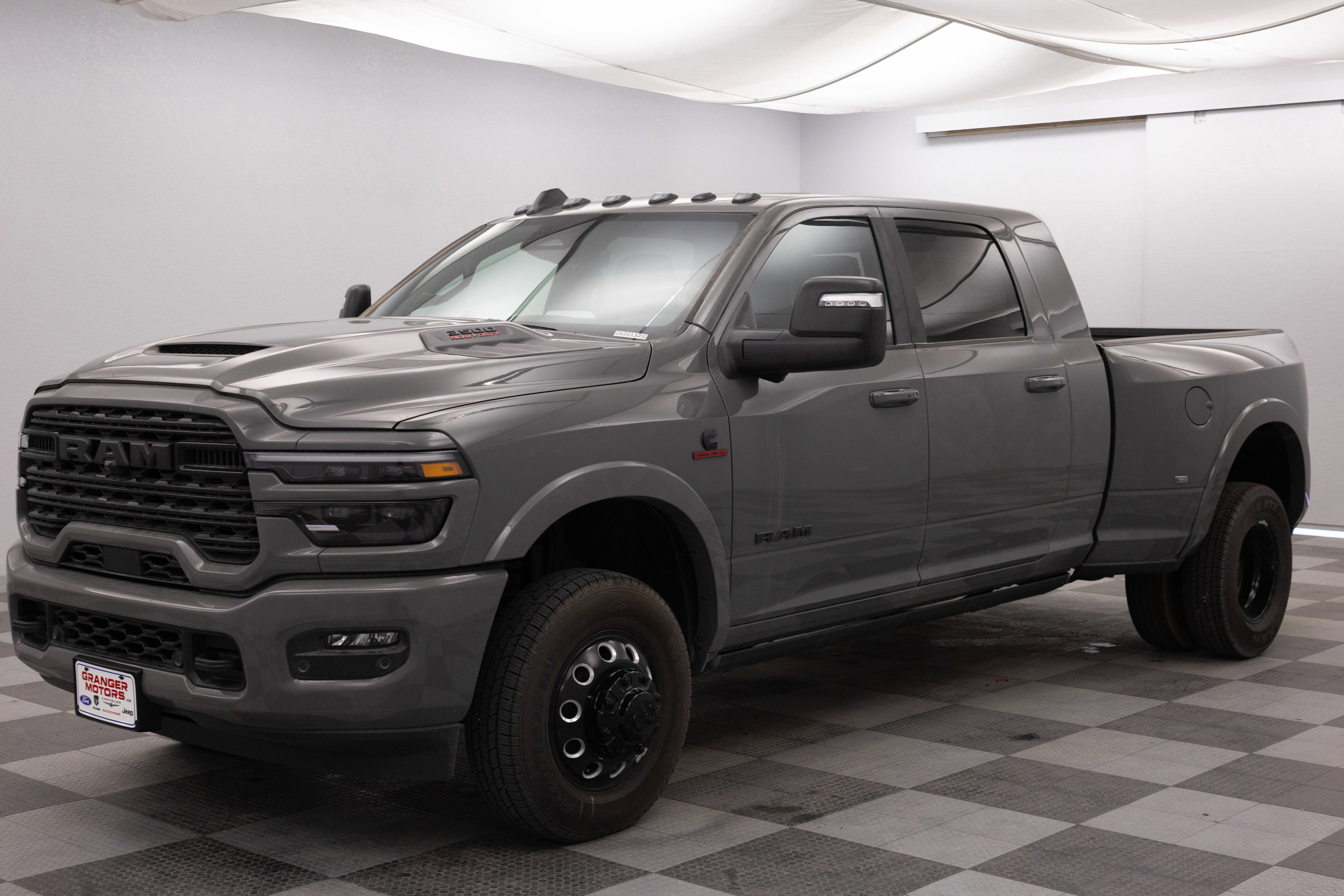 2026 RAM Ram 3500 RAM 3500 LIMITED MEGA CAB 4X4 6'4' BOX