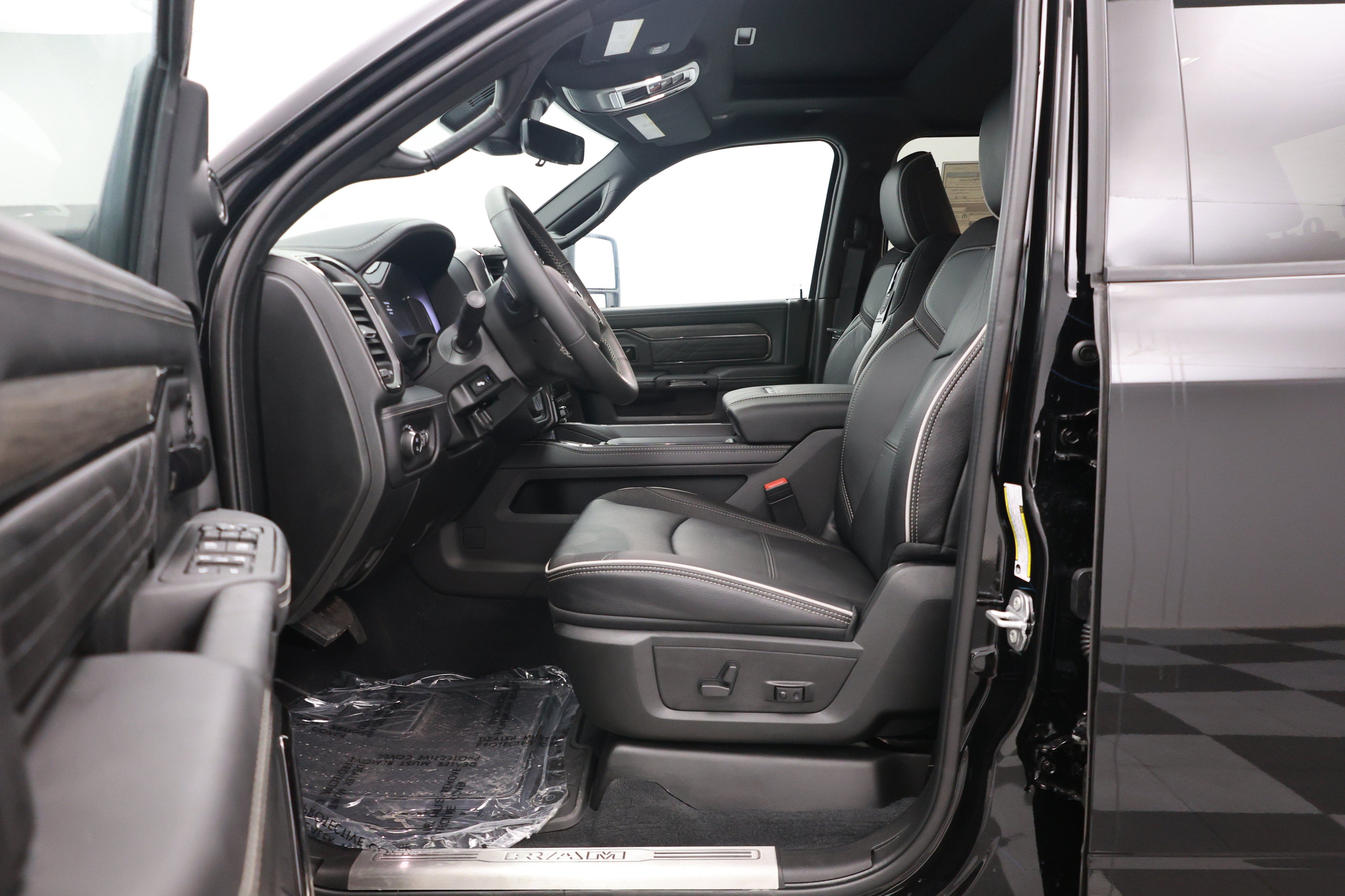 2026 RAM Ram 3500 RAM 3500 LIMITED CREW CAB 4X4 8' BOX