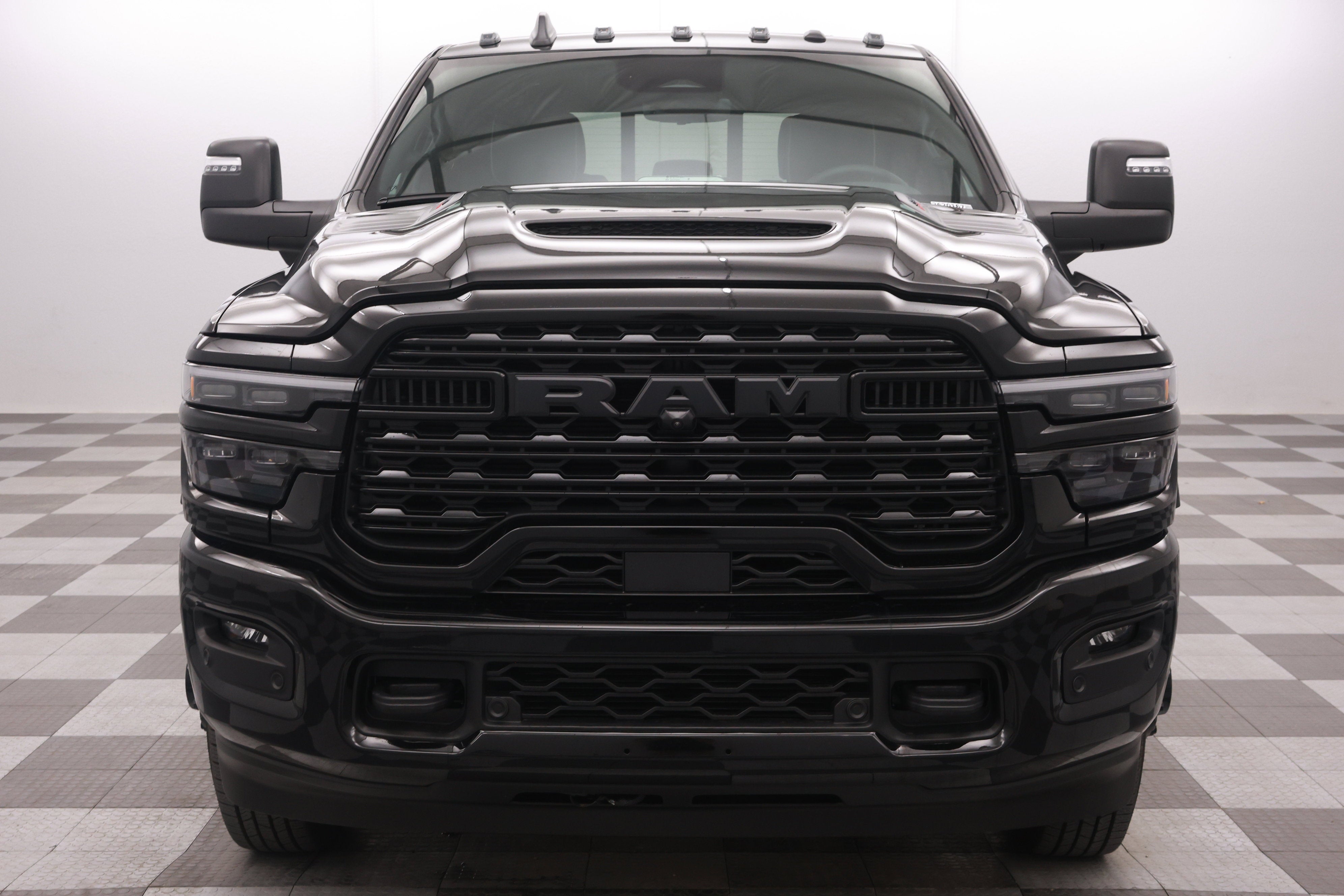 2026 RAM Ram 3500 RAM 3500 LIMITED CREW CAB 4X4 8' BOX