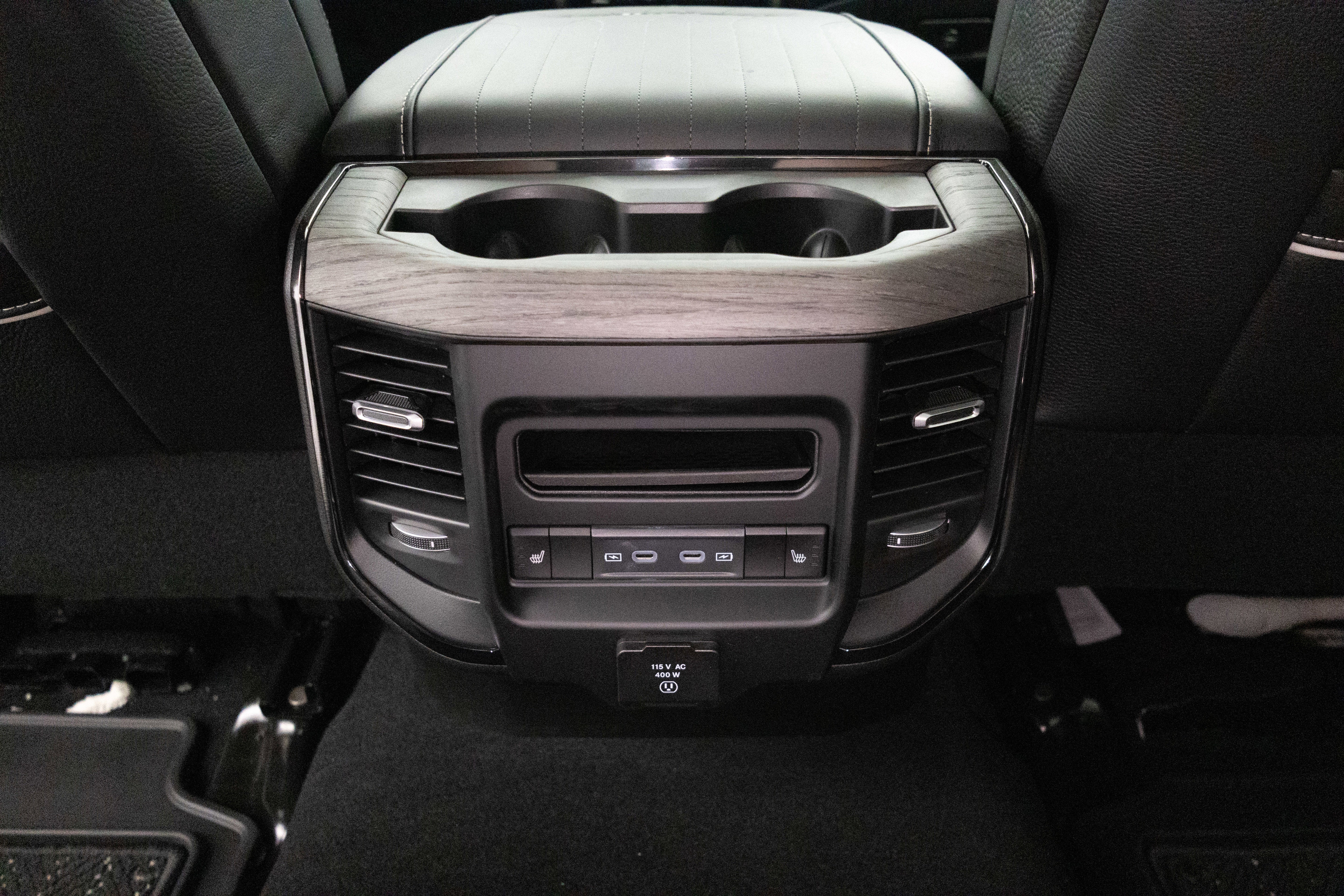 2026 RAM Ram 3500 RAM 3500 LIMITED CREW CAB 4X4 8' BOX