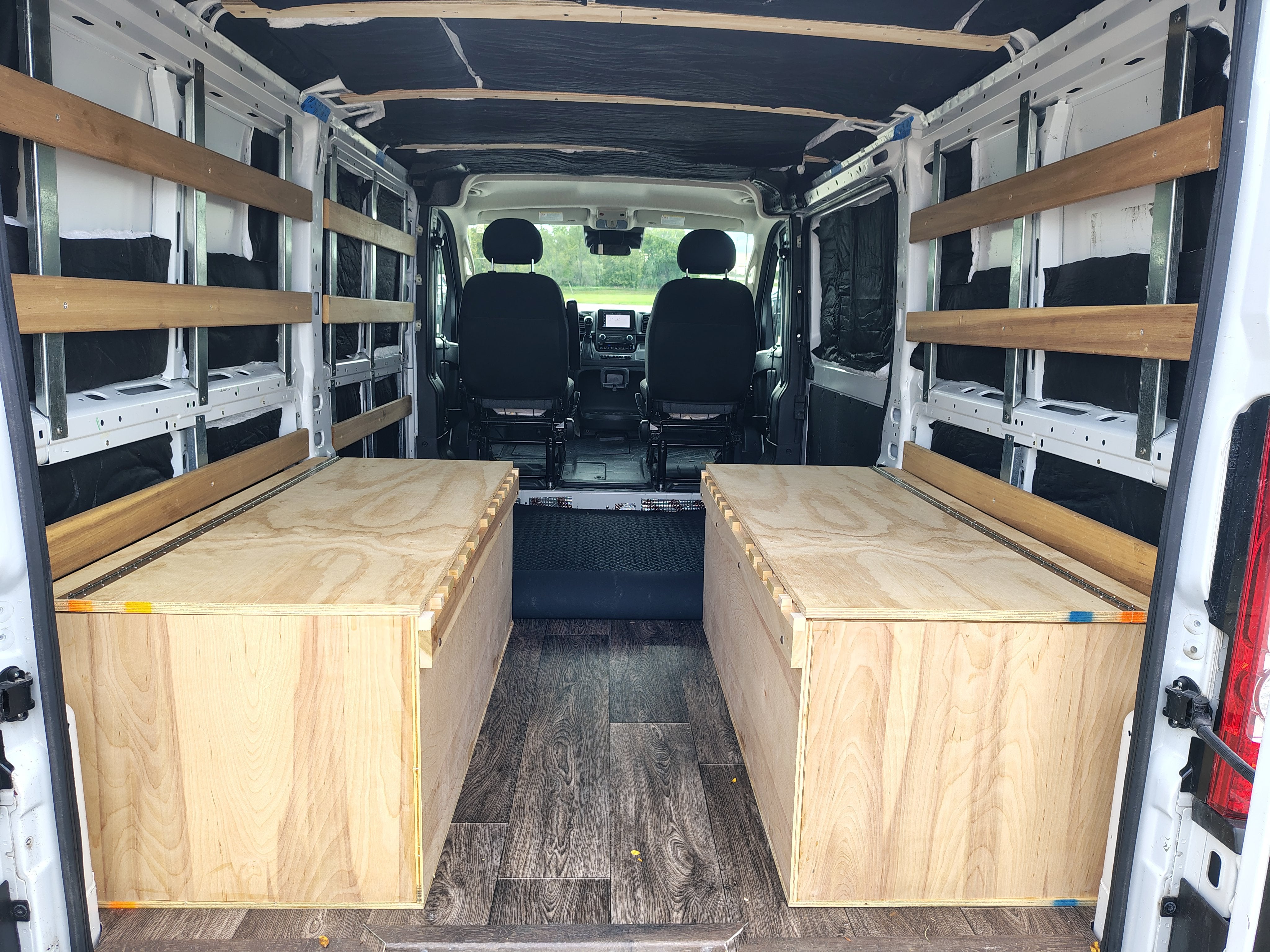 2025 RAM ProMaster 2500 136 WB Low Roof Cargo